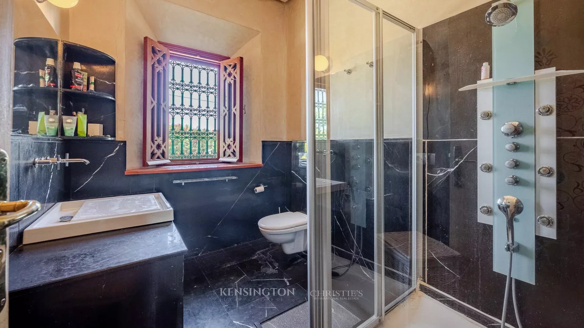 4 Bedroom Villa/Townhouse's Image 15