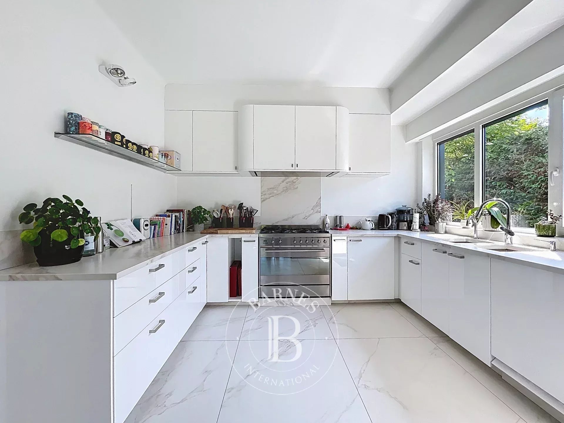 Uccle- Exceptionnelle Maison darchitecte rénovée à vendre