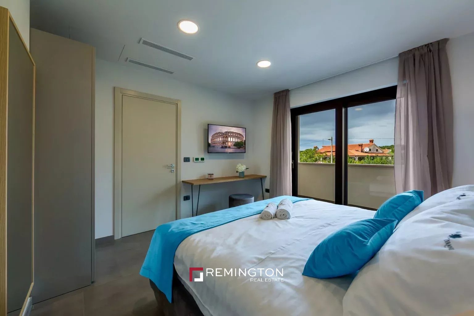 5 Bedroom Villa/Townhouse's Image 15