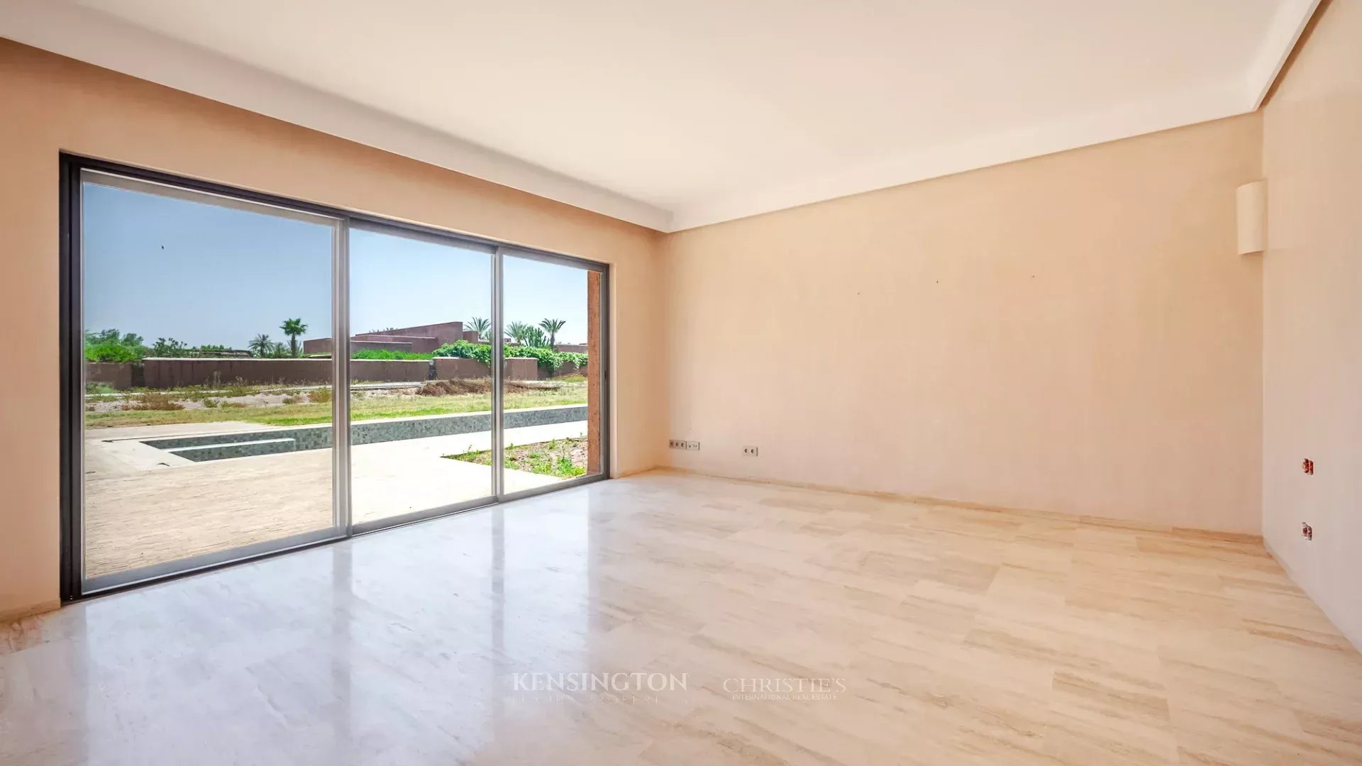 6 Bedroom Villa/Townhouse's Image 9