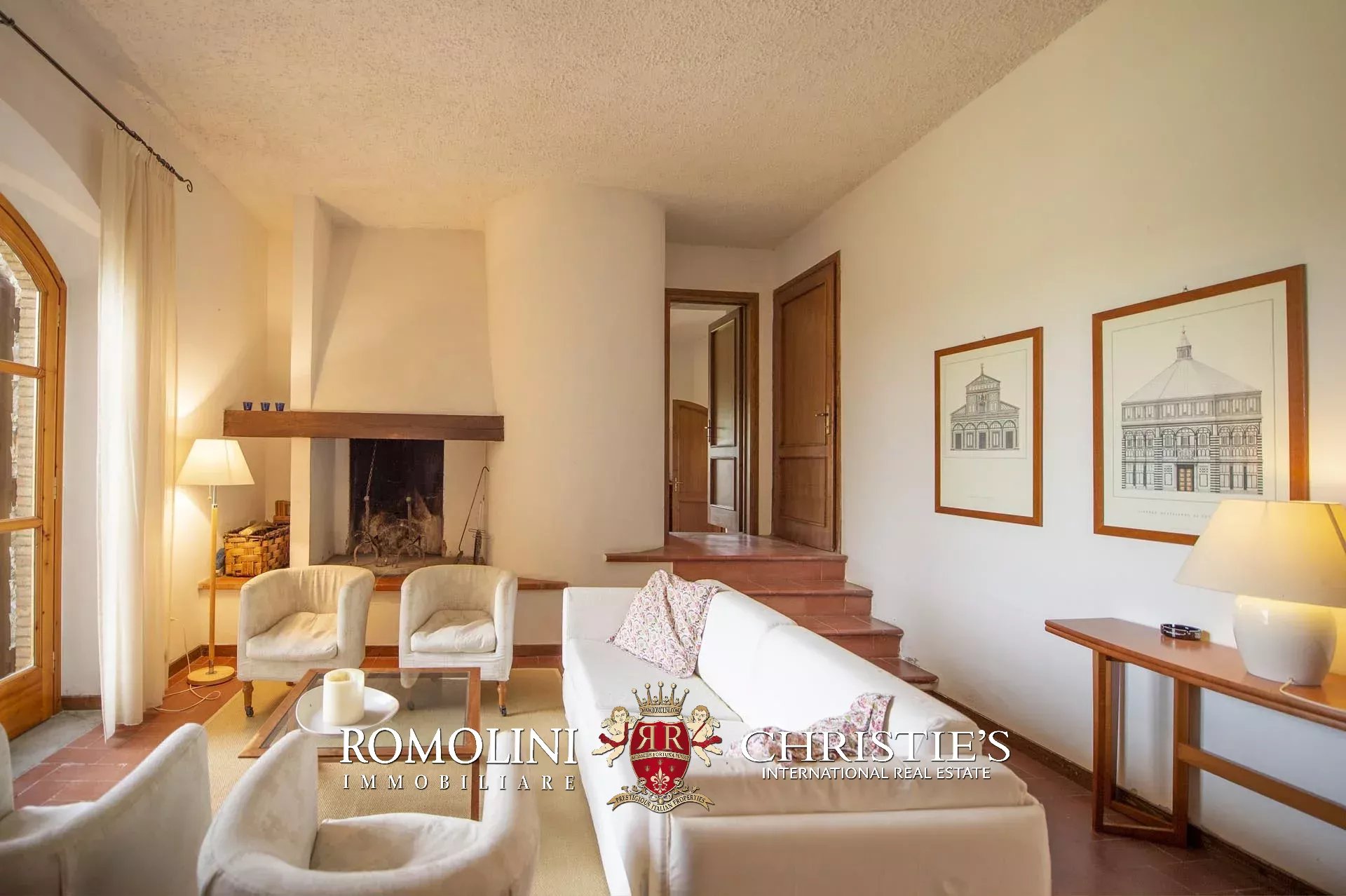 6 Bedroom Vineyard's Image 23