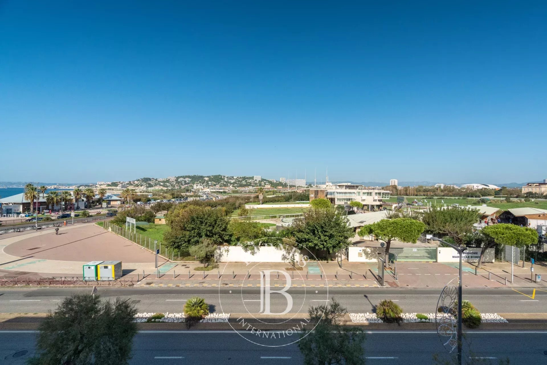 Daire Marseille 8ème - picture 14