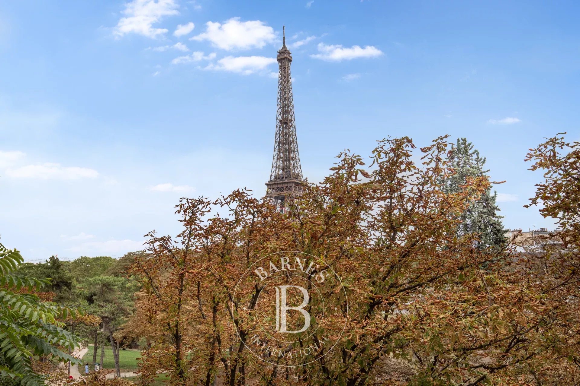 Triplex Paris 75016  -  ref 87157777 (picture 1)