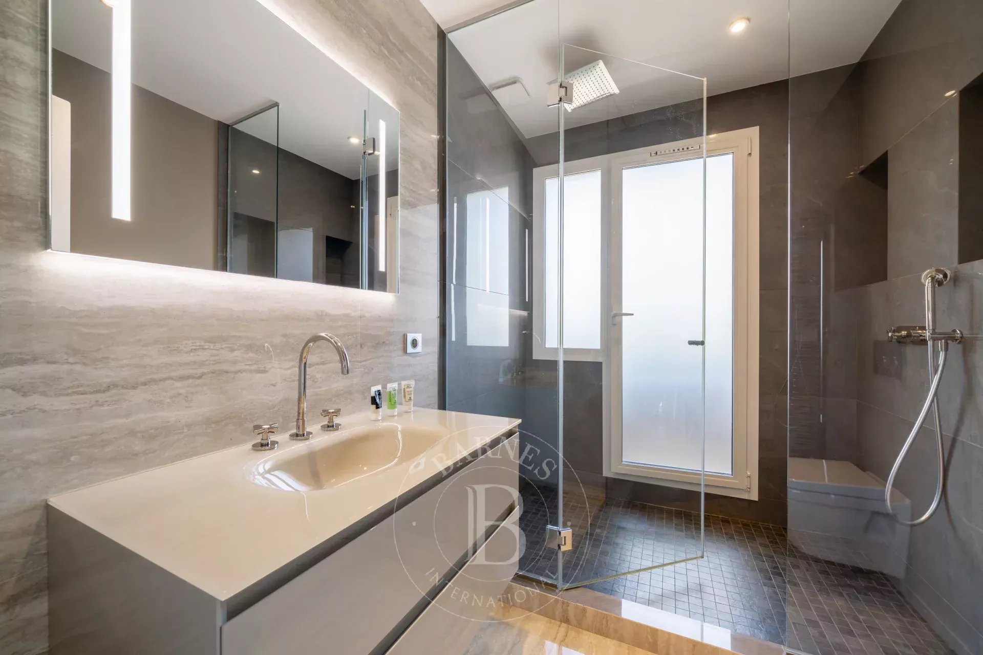 Daire Cannes - picture 12