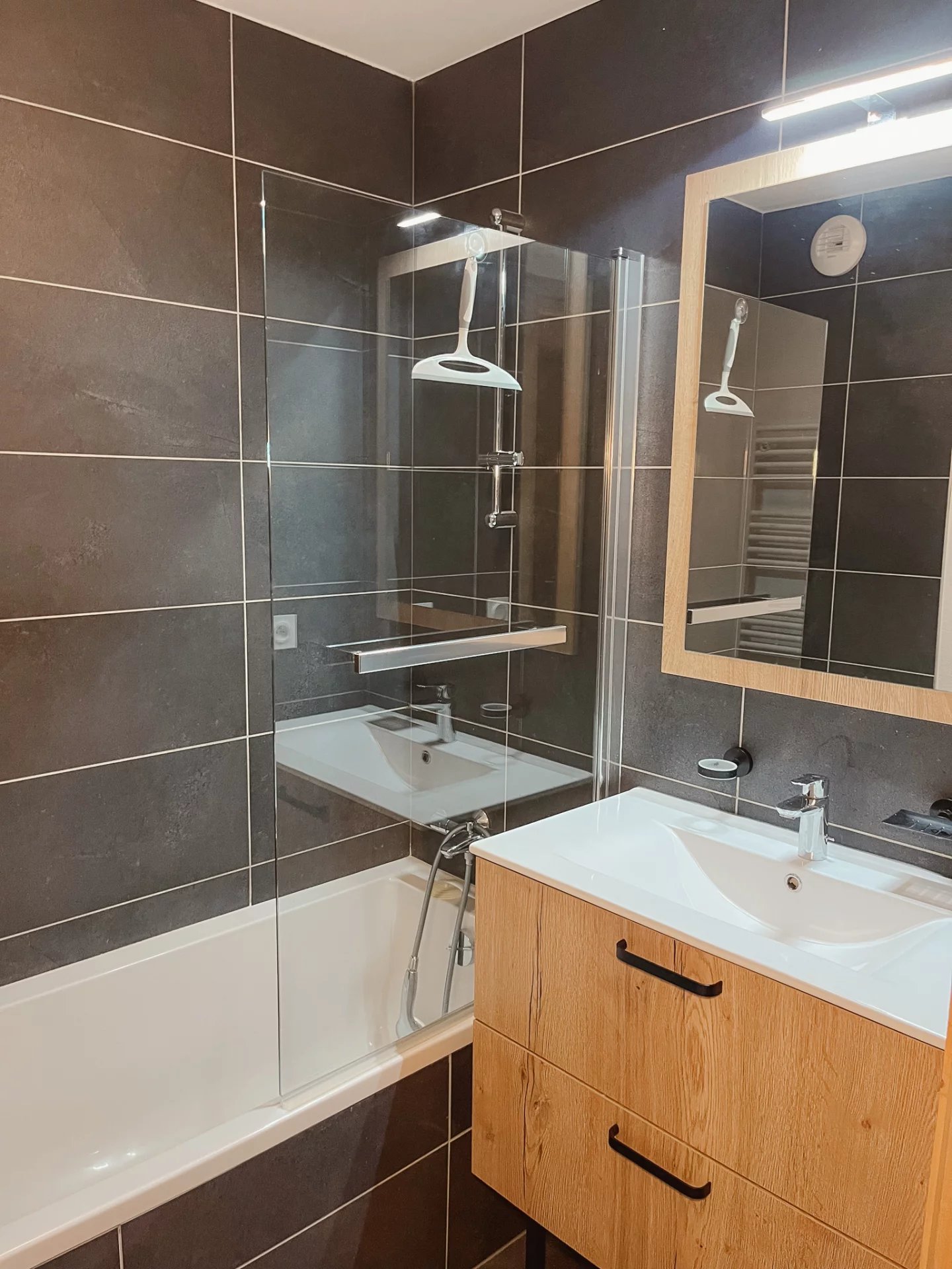 NEIGE ET SOLEIL A23 – Appartement 6 personnes proche des pistes