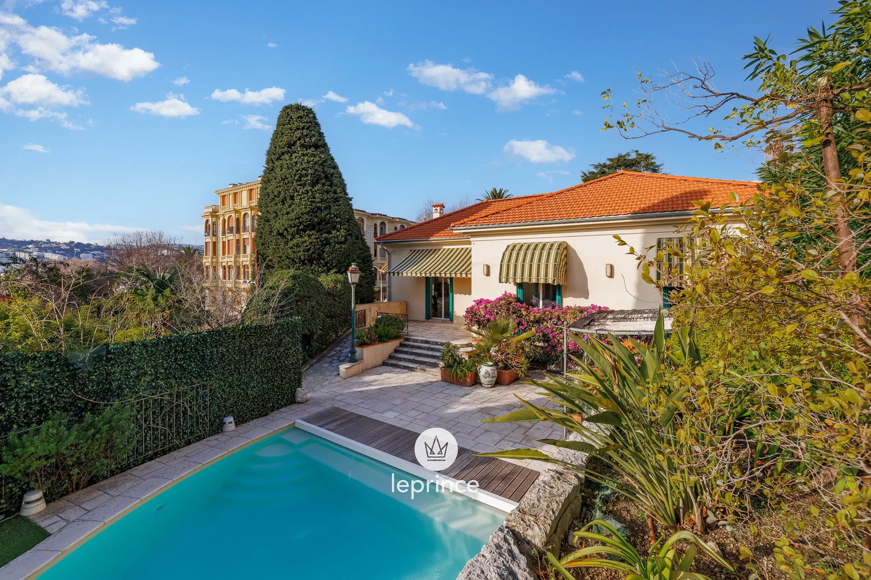 Agence immobilière de 