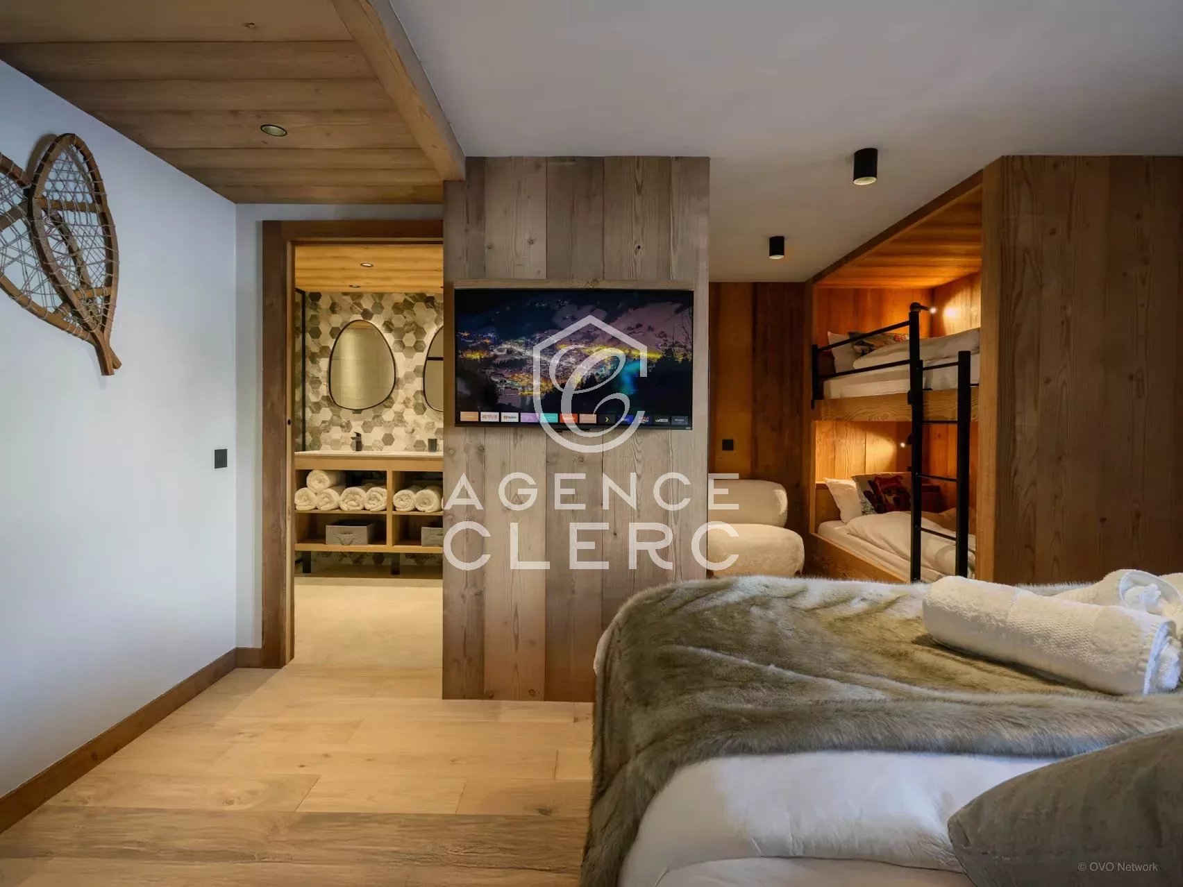 6 Bedroom Villa/Townhouse's Image 8