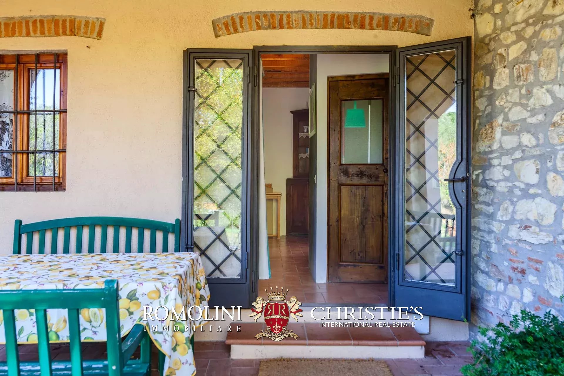 11 Bedroom Villa/Townhouse's Image 29