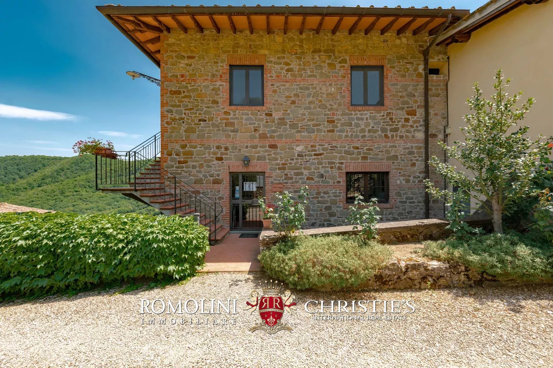 21 Bedroom Vineyard's Image 50