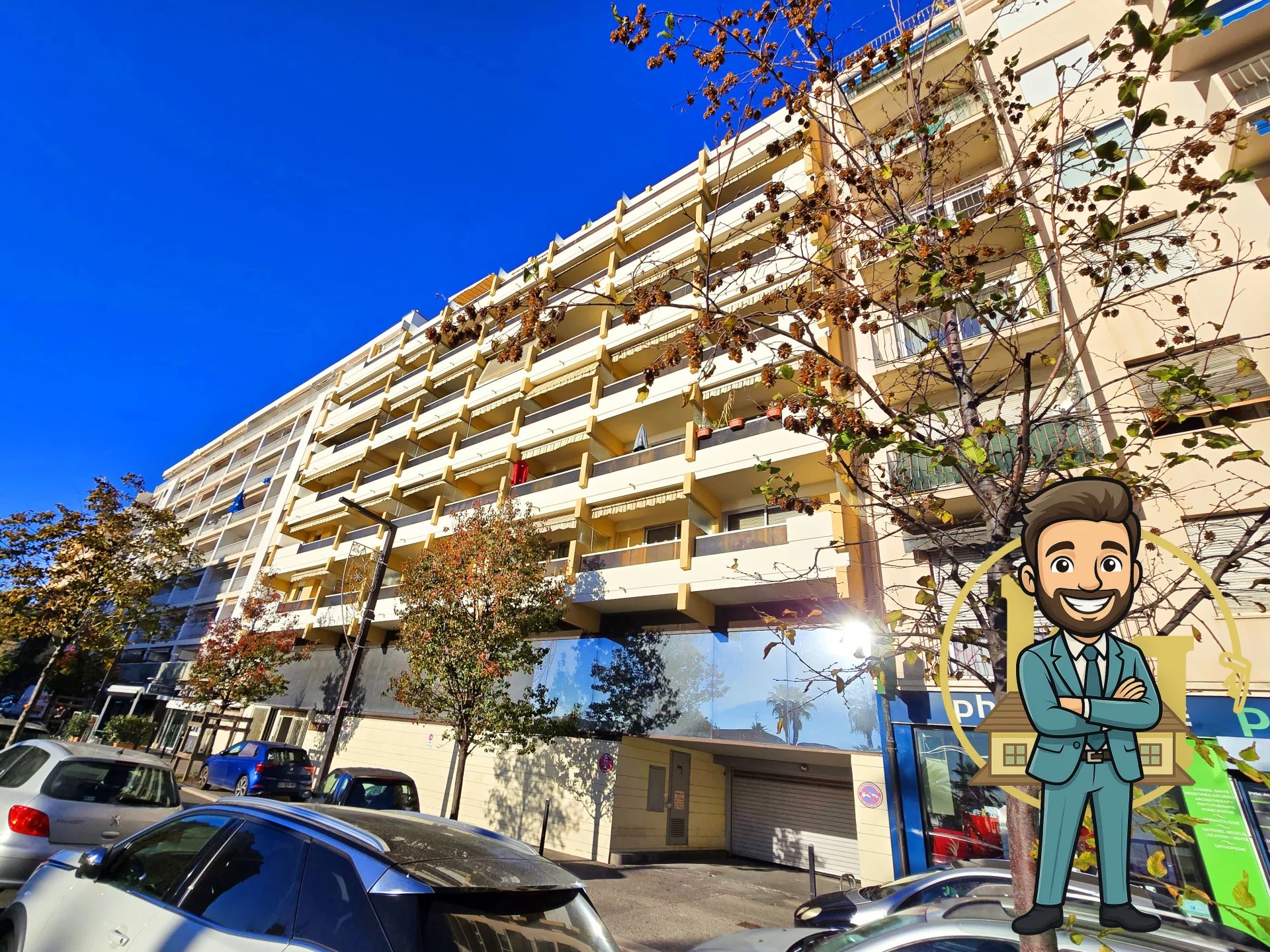 CALIFORNIE Garage 120 €