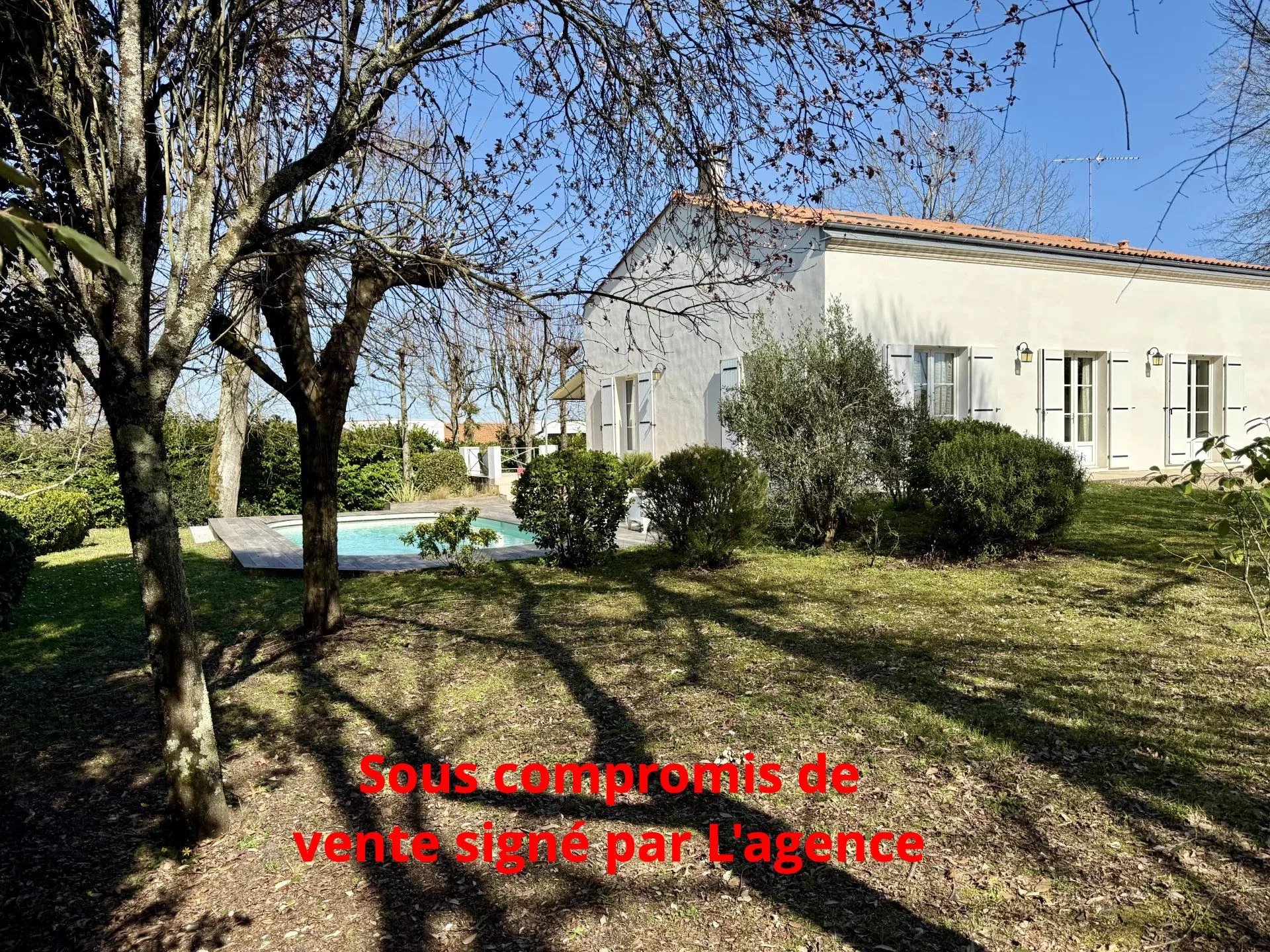 Maison Traditionnelle de belle facture, 4 chambres, parcelle 1600 M2, Eysines