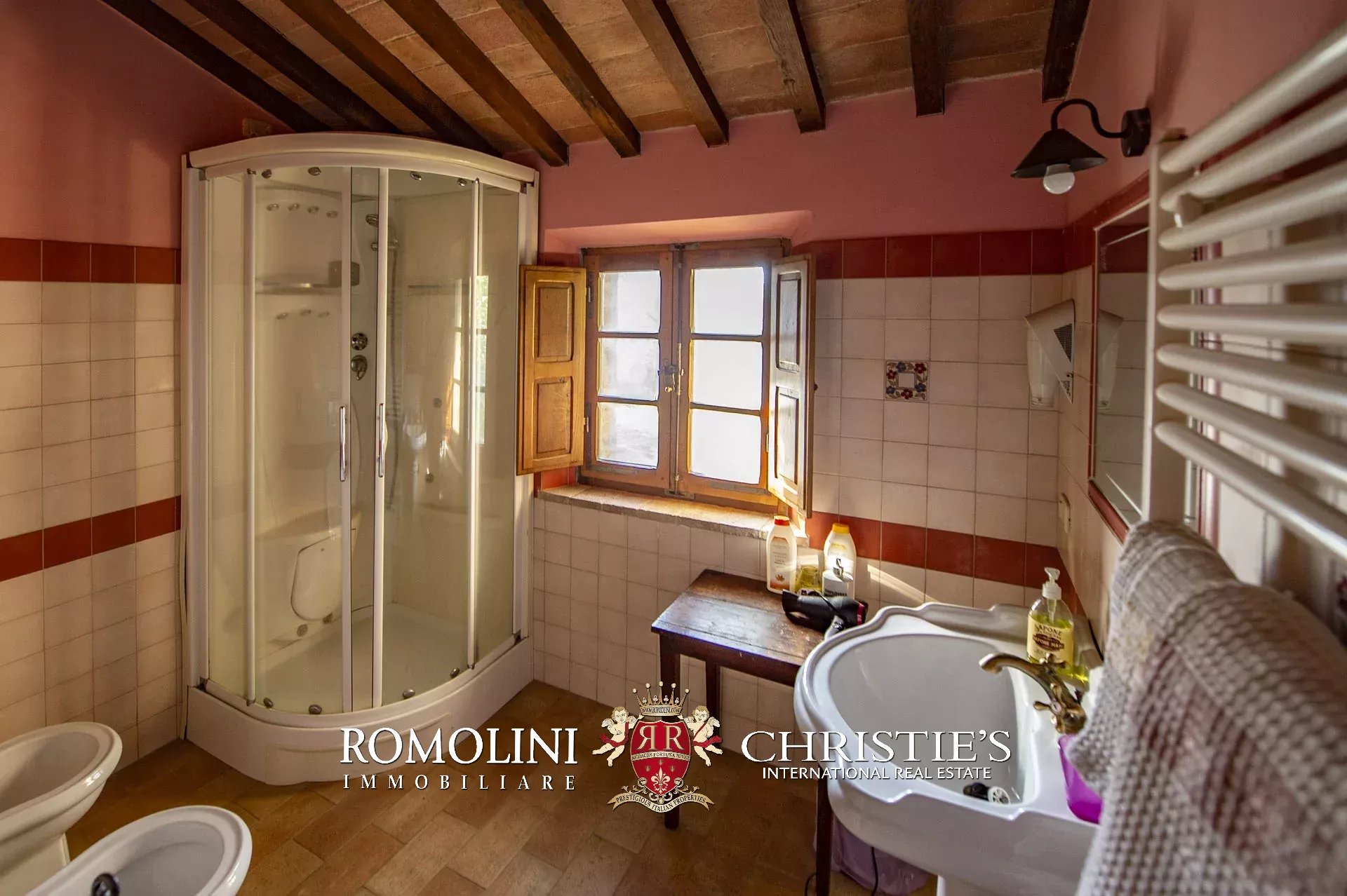 10 Bedroom Villa/Townhouse's Image 41