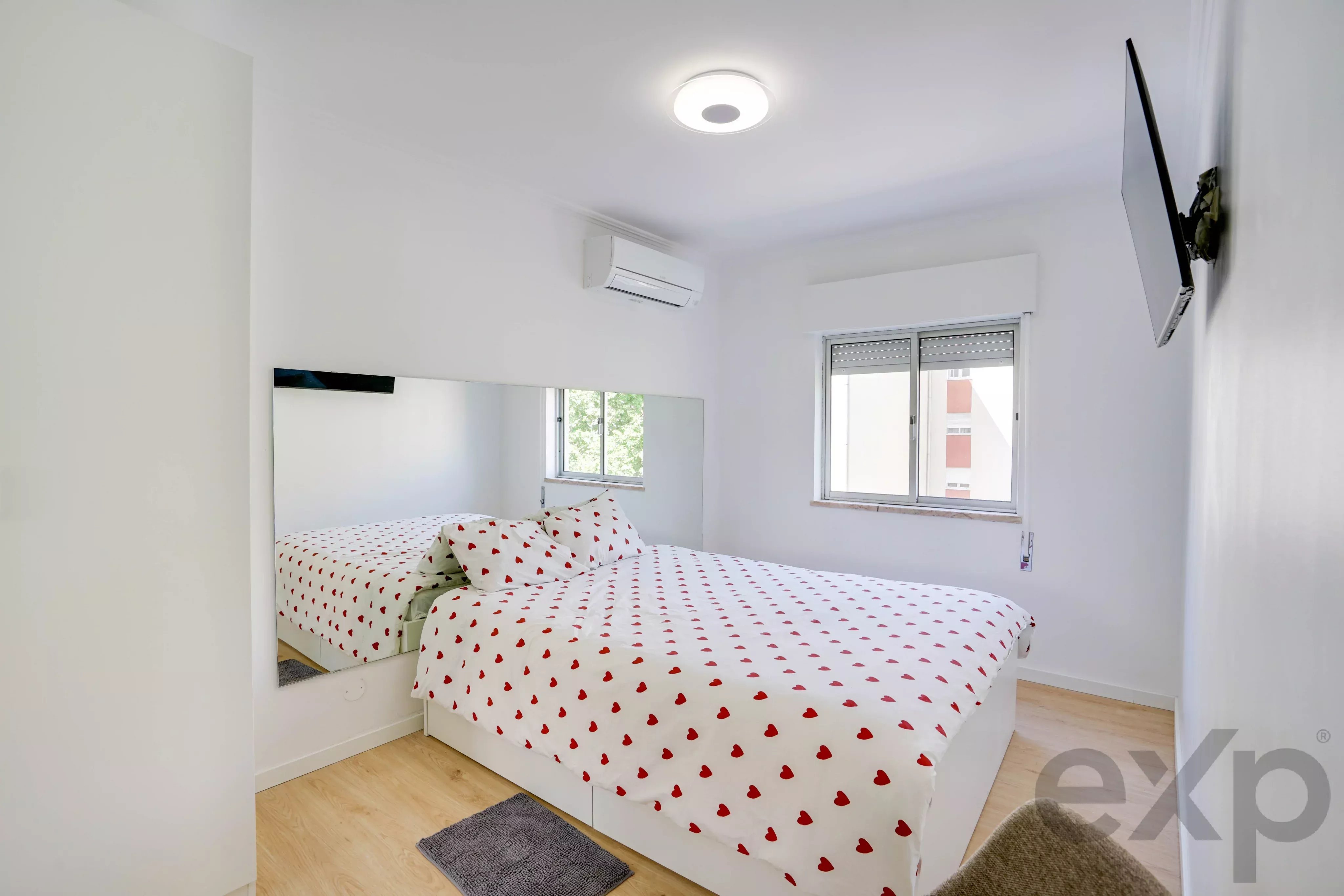 Remodeled T2, Povoa de Santa Iria 86927003 image 18