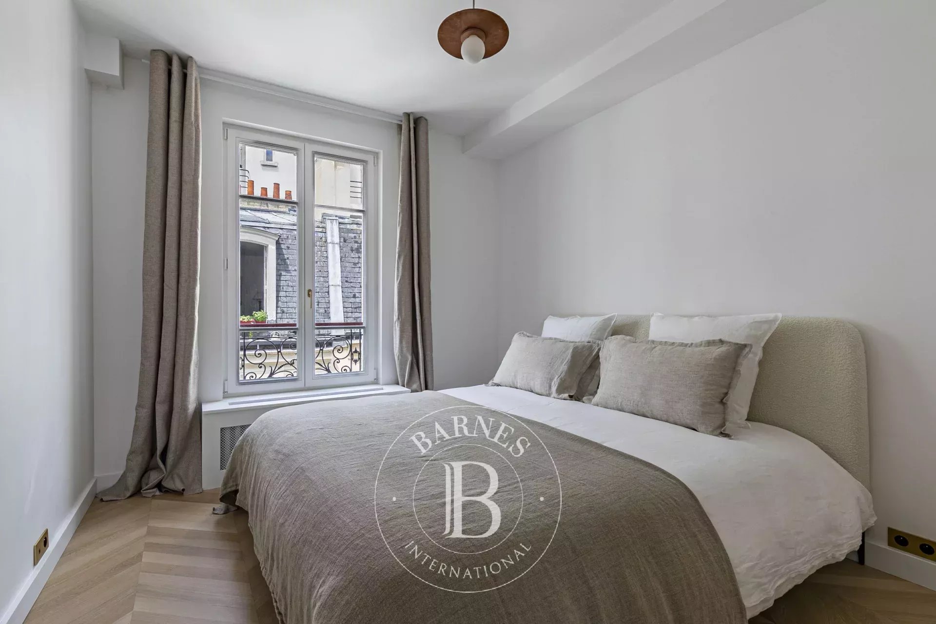 Daire Paris 7ème - picture 8