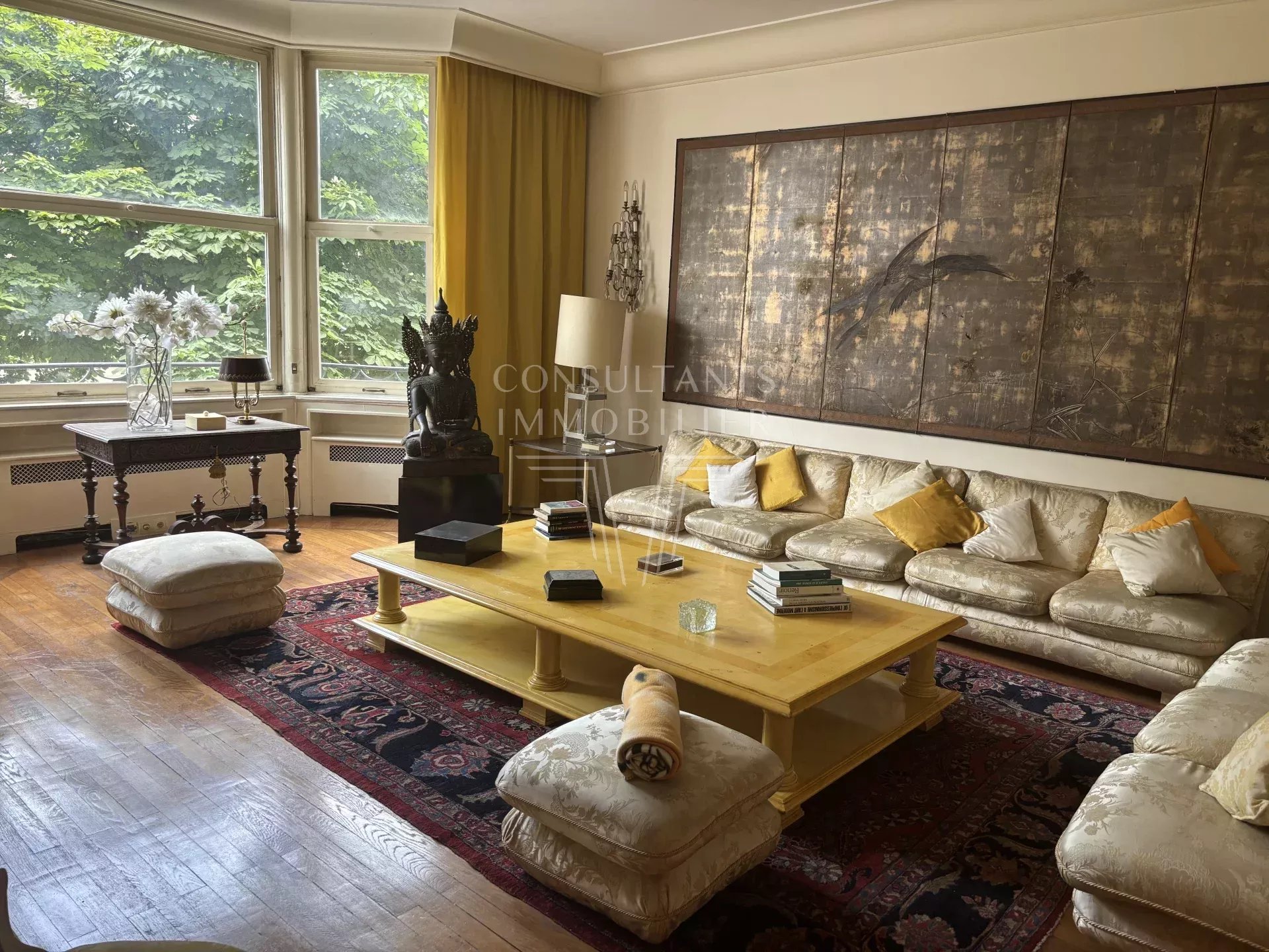 PARIS 8ème/AVENUE MONTAIGNE-PRESTIGE-ATYPIQUE-VOLUME-1 CHAMBRE