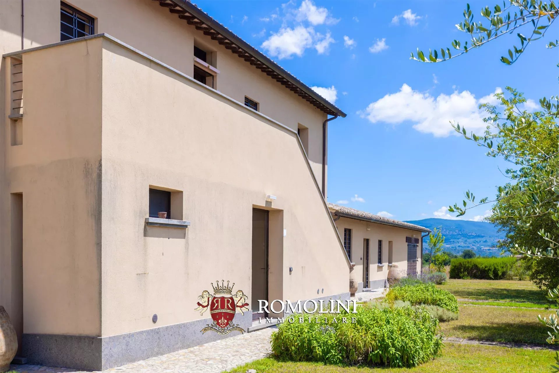 27 Bedroom Villa/Townhouse's Image 29