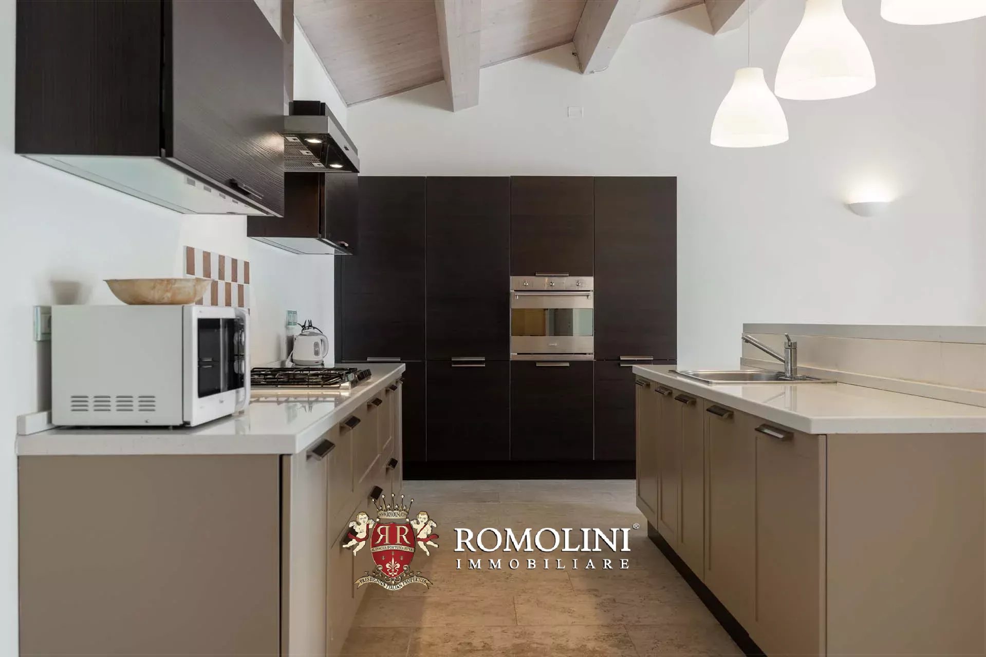 LUXUSANLAGE MIT 19 WOHNUNGEN IN DER TOSKANA, VAL D'ORCIA