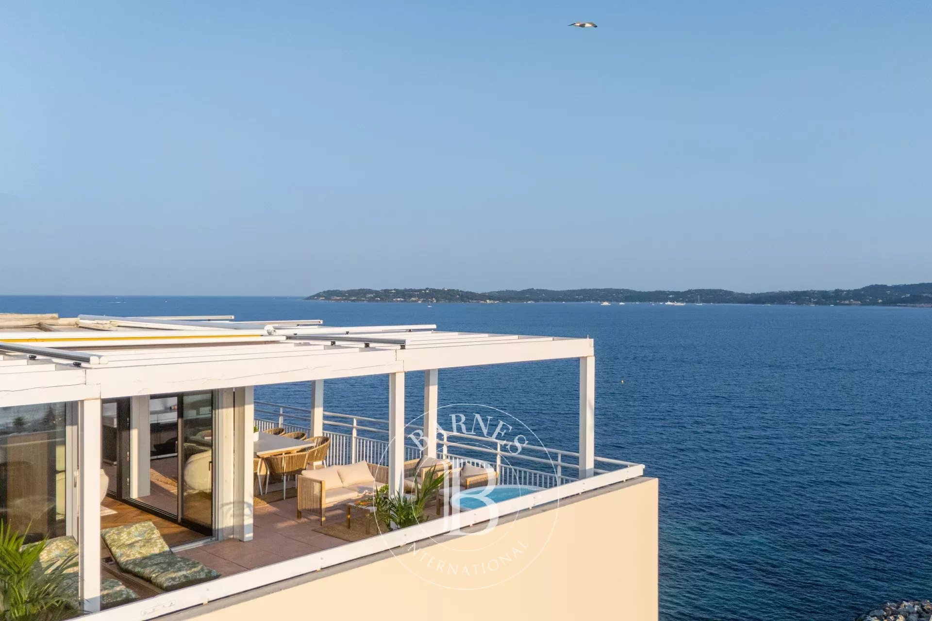 SAINTE-MAXIME - КВАРТИРА - ПОСЛЕДНИЙ ЭТАЖ - С ВИДОМ НА ЗАЛИВ SAINT-TROPEZ