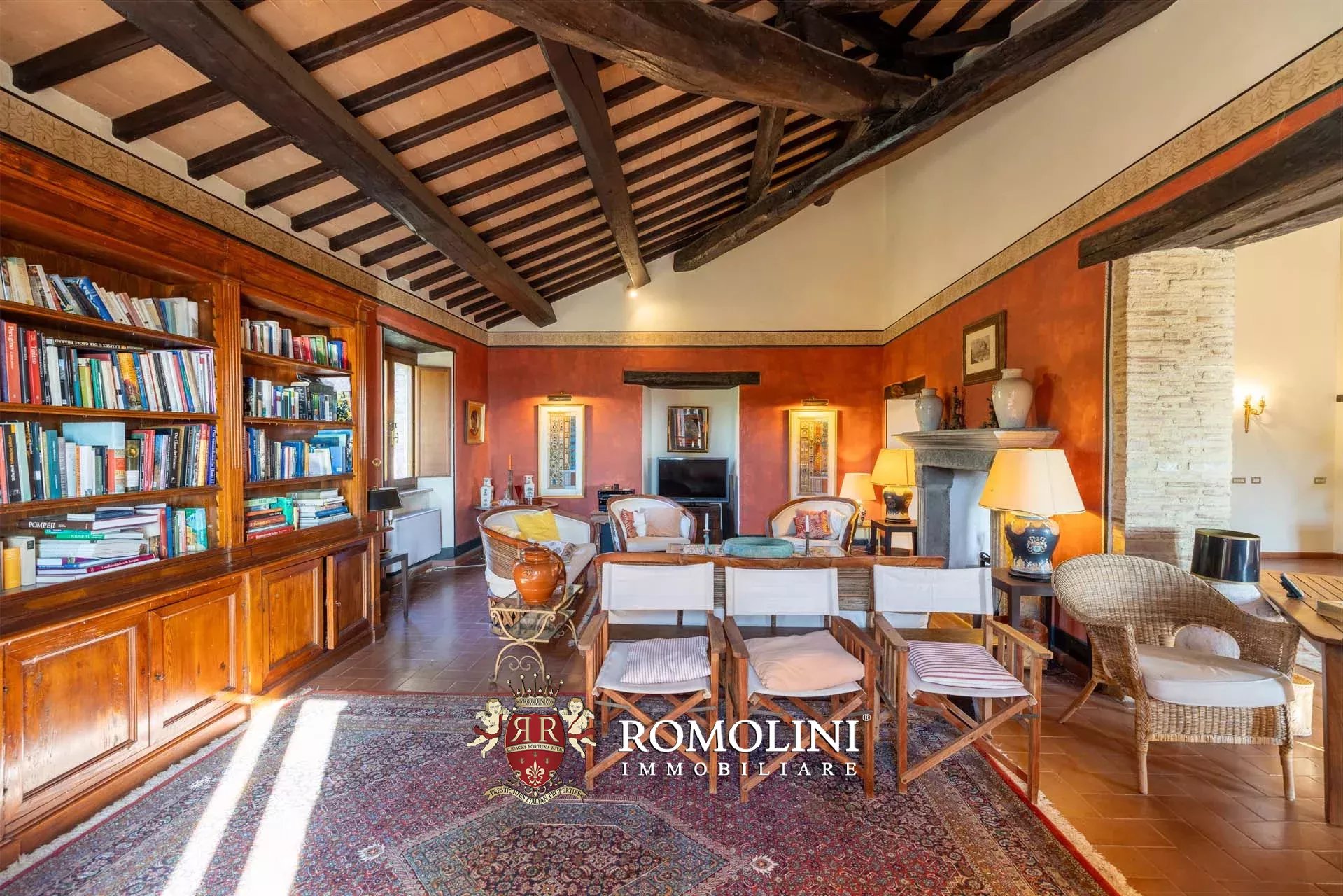 10 Bedroom Villa/Townhouse's Image 36