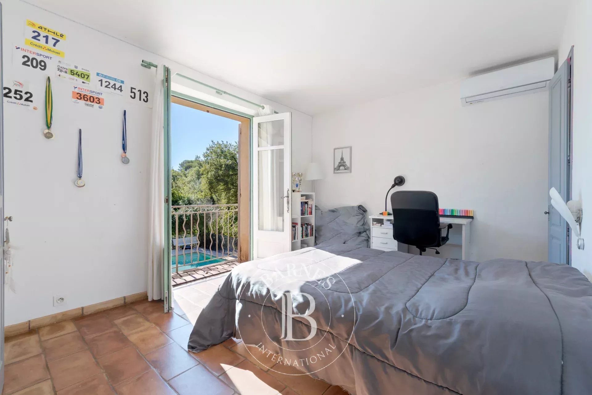 Villa Roquefort-les-Pins - picture 21