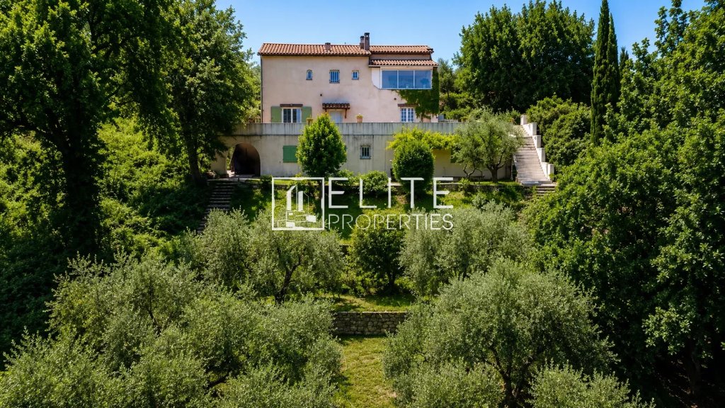 Villa for sale in La Roquette sur Siagne — 5-Bedroom Villa in La Roquette Sur Siagne