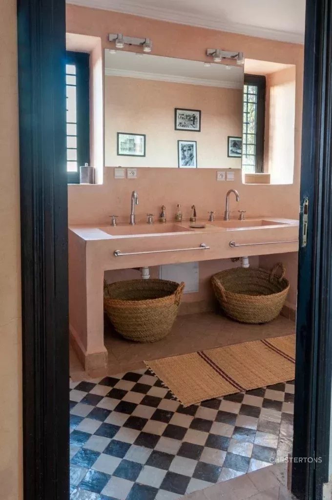 Image of Villa - 6 Bedrooms for Sale in Marrakech-Ménara-Marrakech-Morocco, Image 20