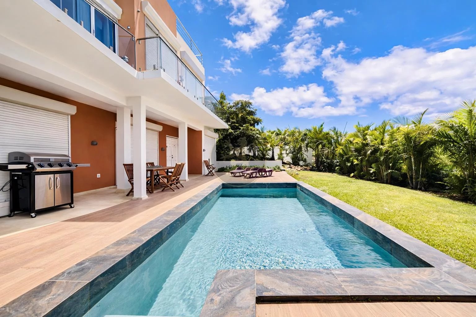 Agence immobilière de Lion Crest Realty