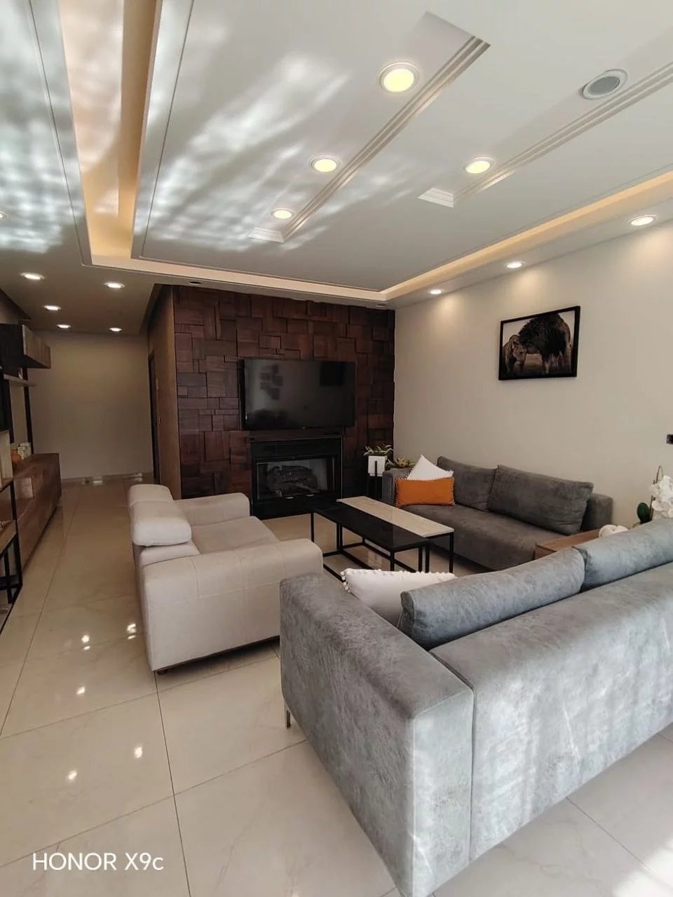 luxury Mountain-view apartment for Sale in Mansouriyeh.