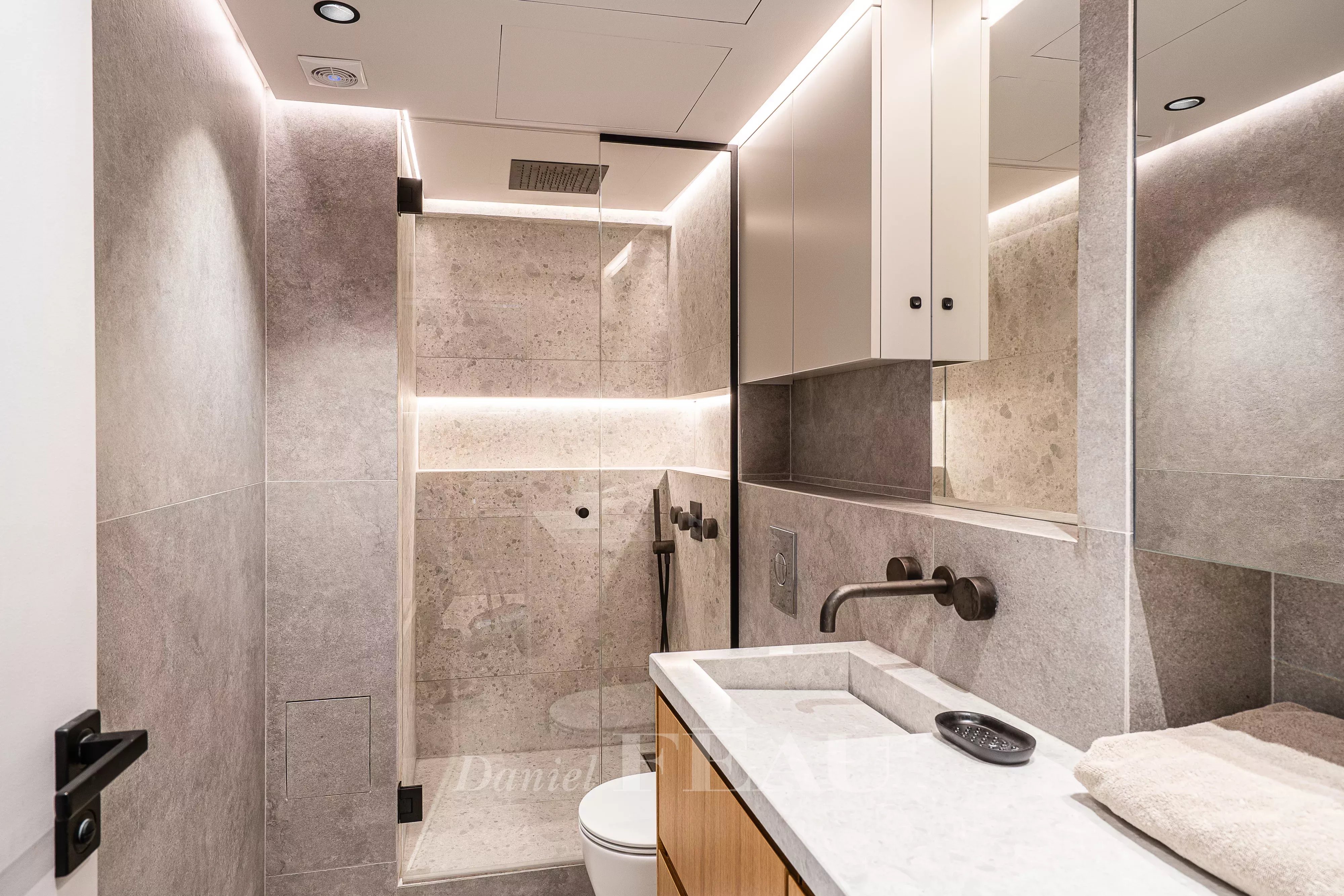 Sale Apartment Paris 6th