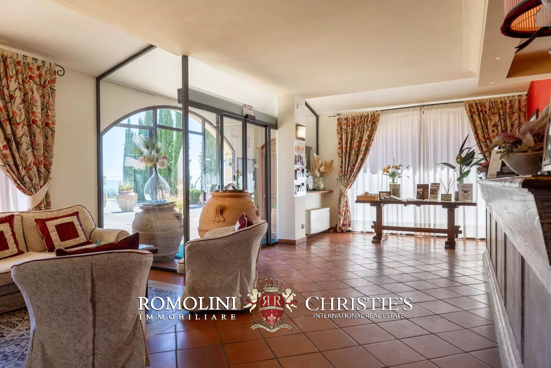 63 Bedroom Villa/Townhouse's Image 14