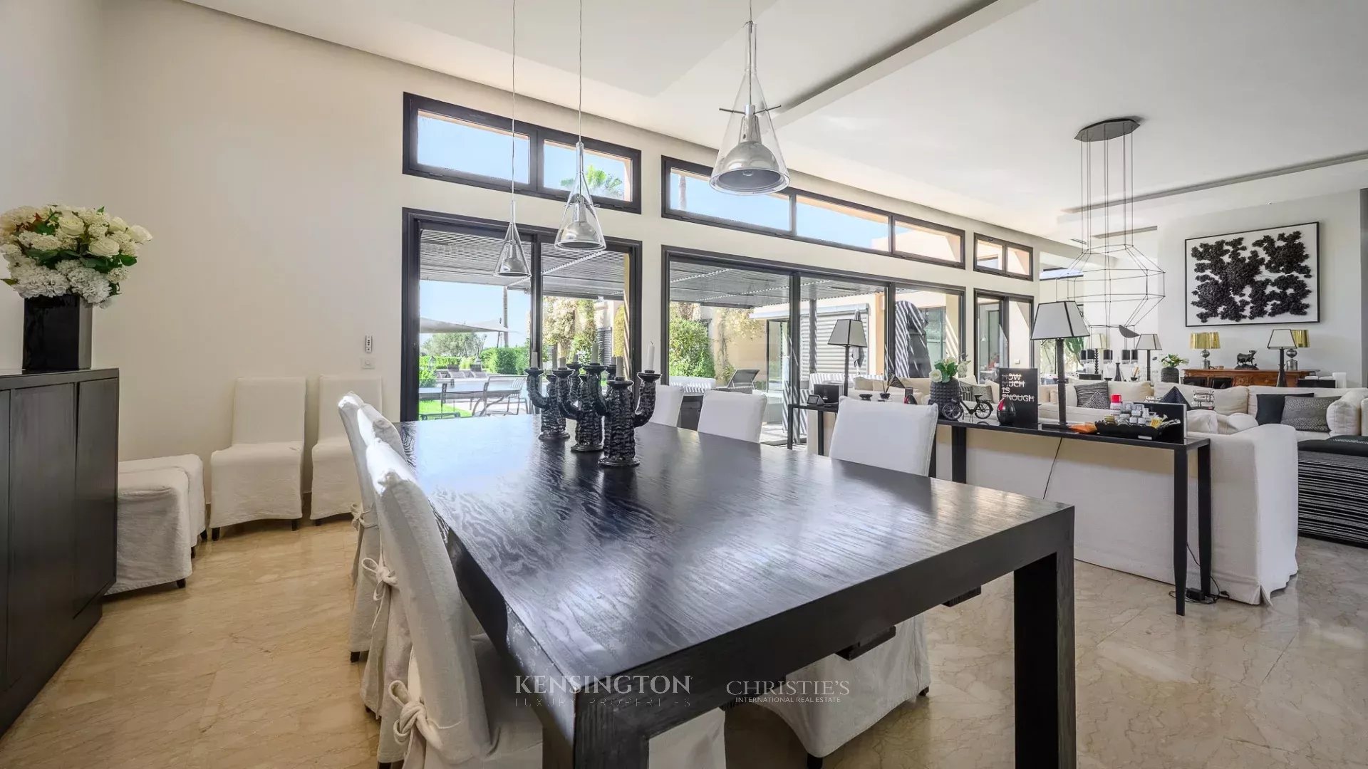 4 Bedroom Villa/Townhouse's Image 12