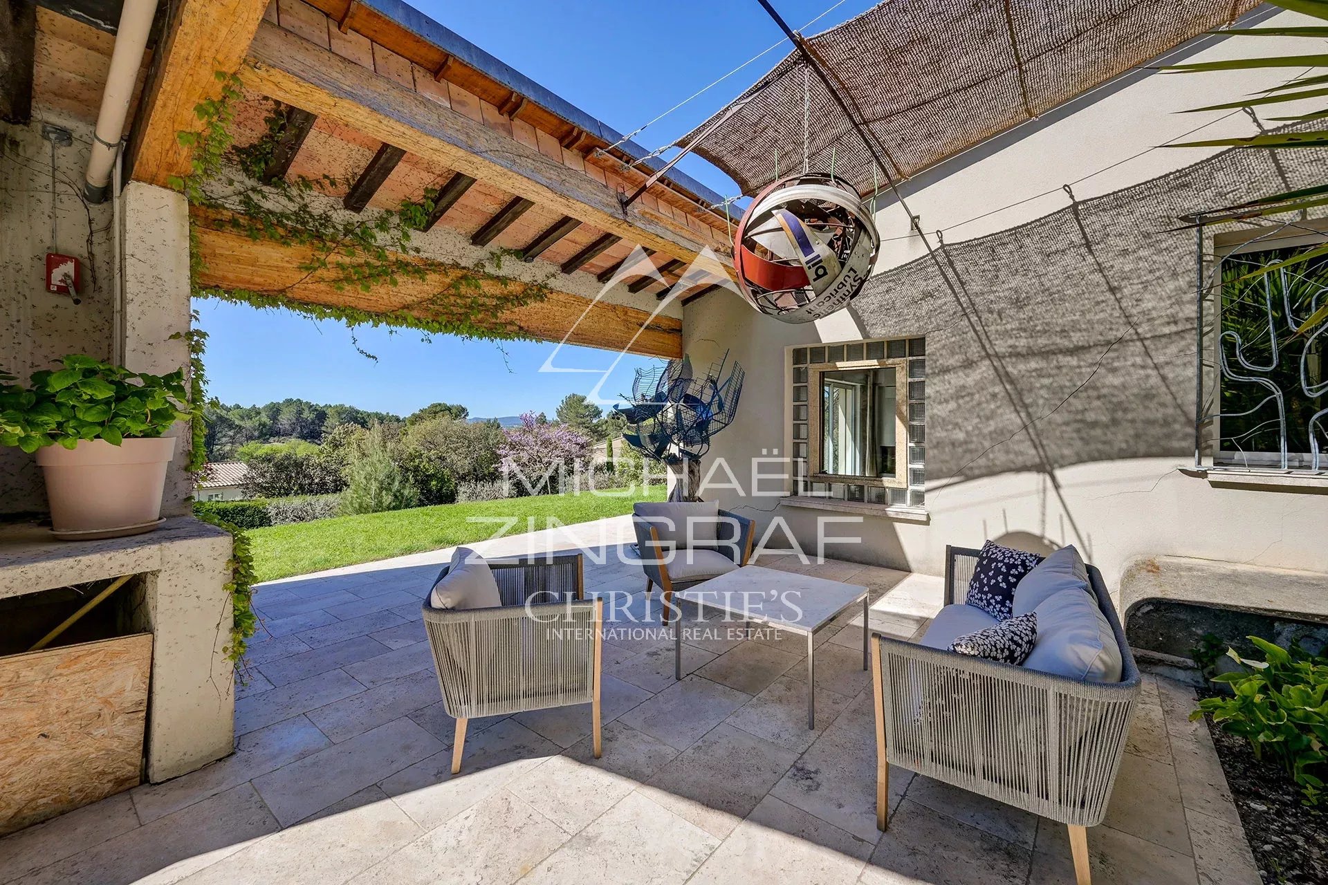 4 Bedroom Villa/Townhouse's Image 4