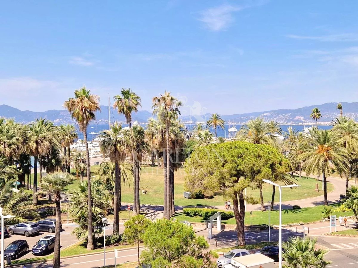 CANNES CROISETTE VISTA MAR
