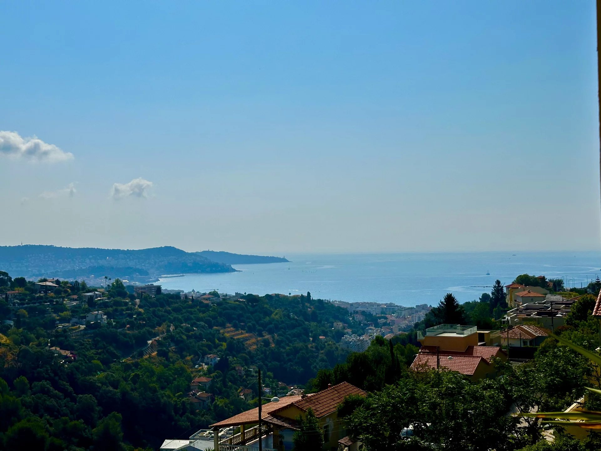 L'ARCHET - DERNIER ETAGE -TERRASSES + SOLARIUM - VUE MER - GARAGES