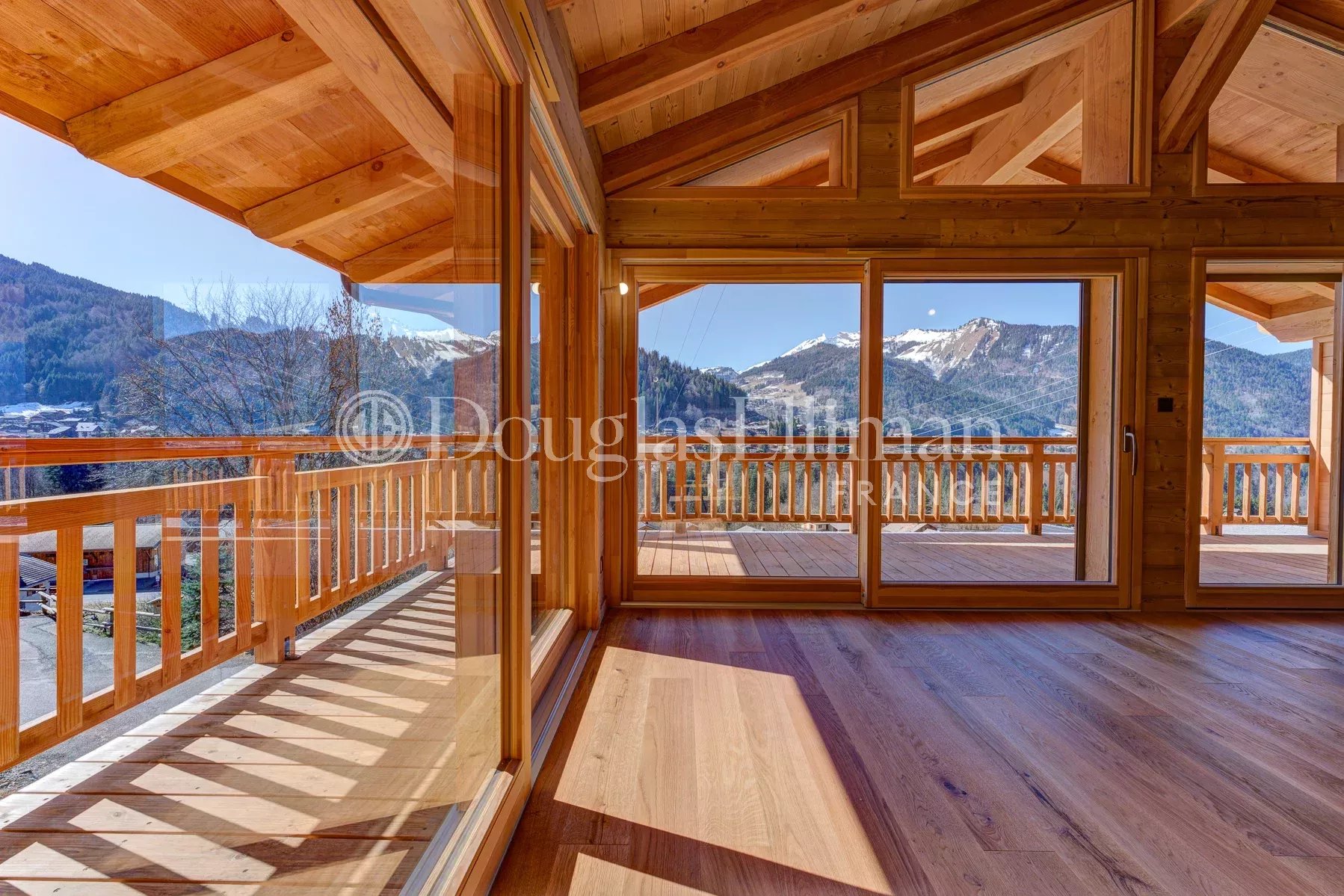 MONTRIOND – Superbe chalet neuf 5 chambres à Montriond - Image nᵒ2