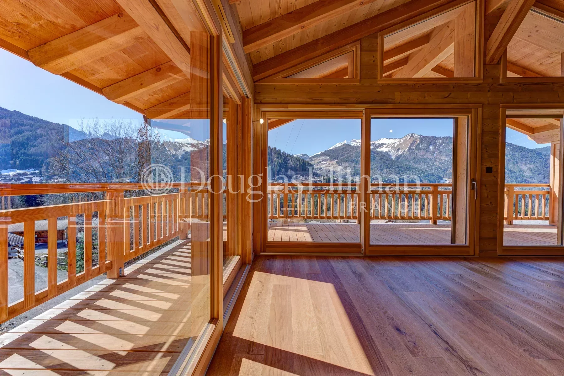 MONTRIOND – Superbe chalet neuf 5 chambres - Image nᵒ2