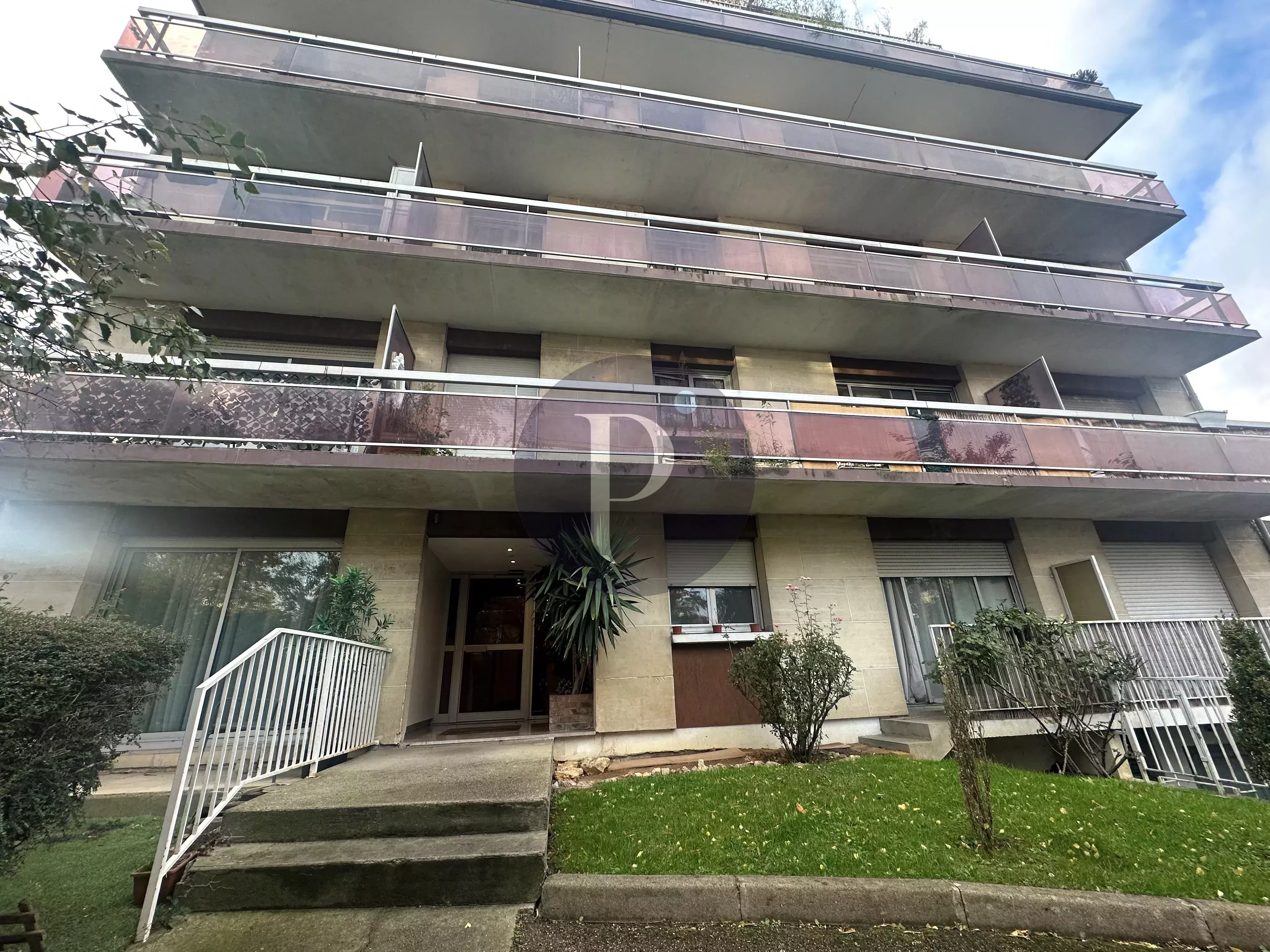 location-appartement-1-piece-chatenay-malabry-86384281
