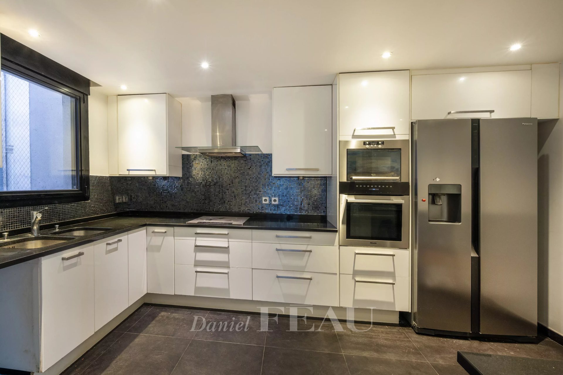 4 Bedroom Apartment/Flat's Image 4