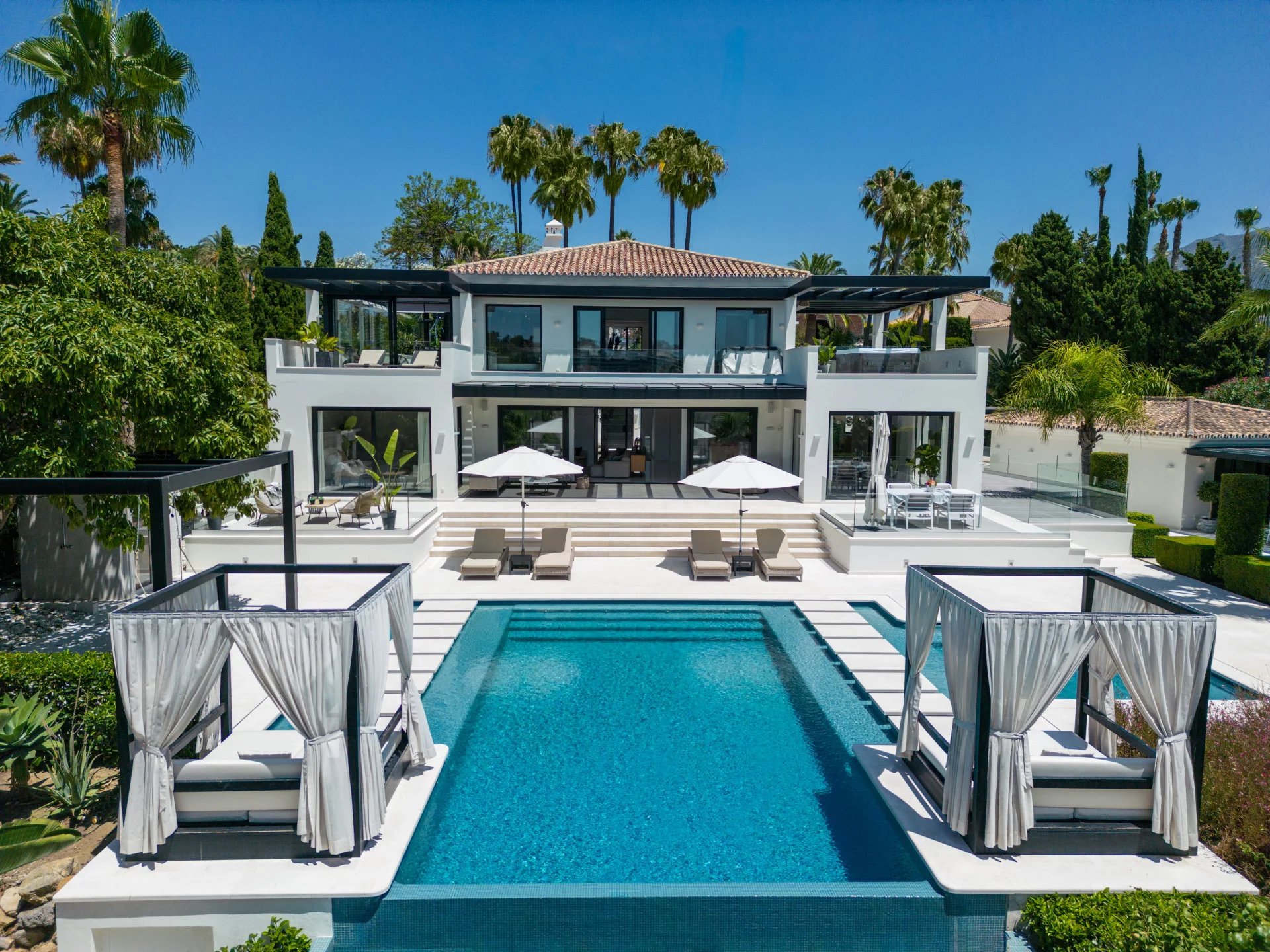 Magnifique villa de luxe située à Nueva Andalucia