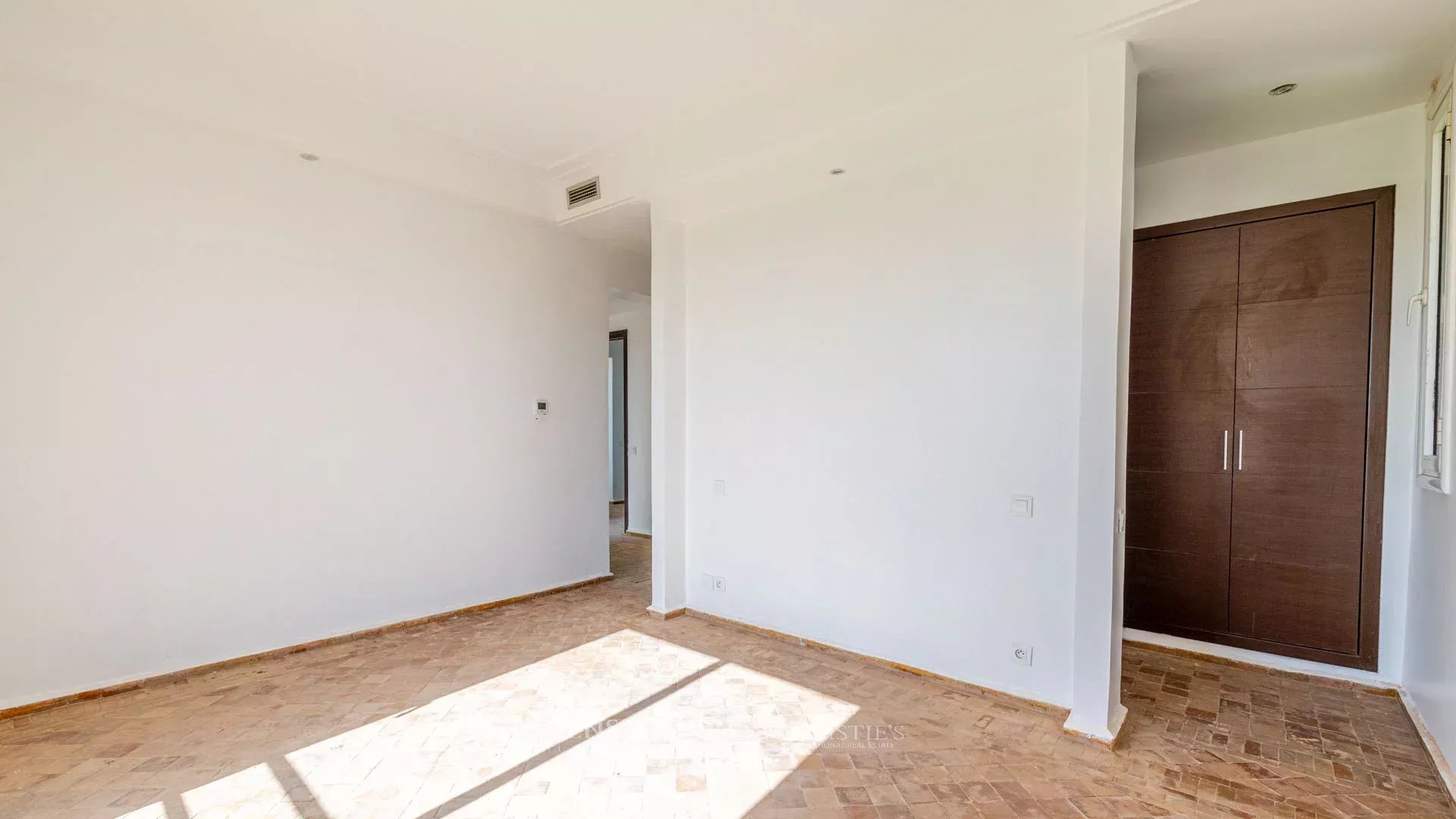 5 Bedroom Villa/Townhouse's Image 17