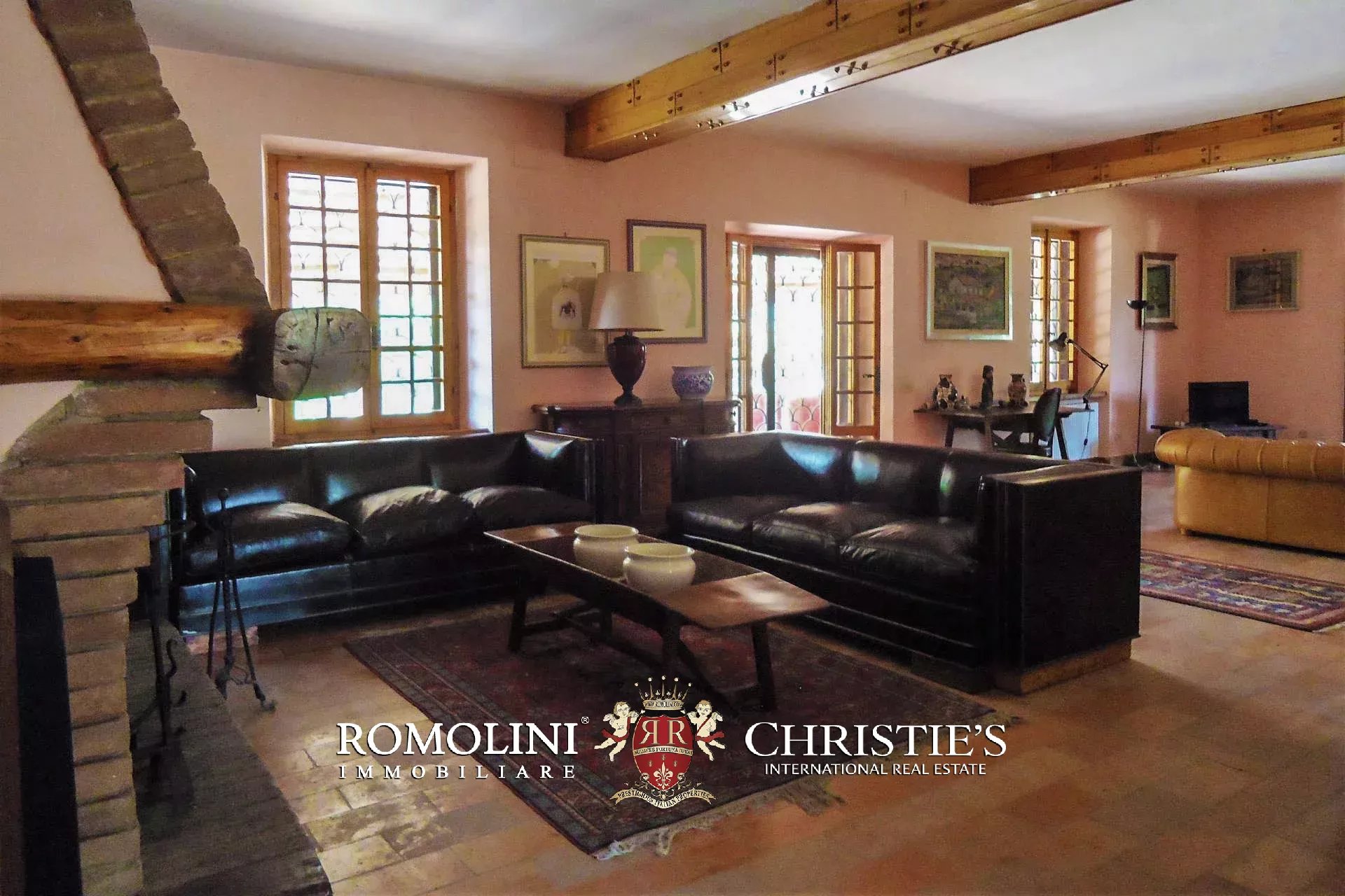 UMBRIAN COUNTRY ESTATE FOR SALE NEAR TODI