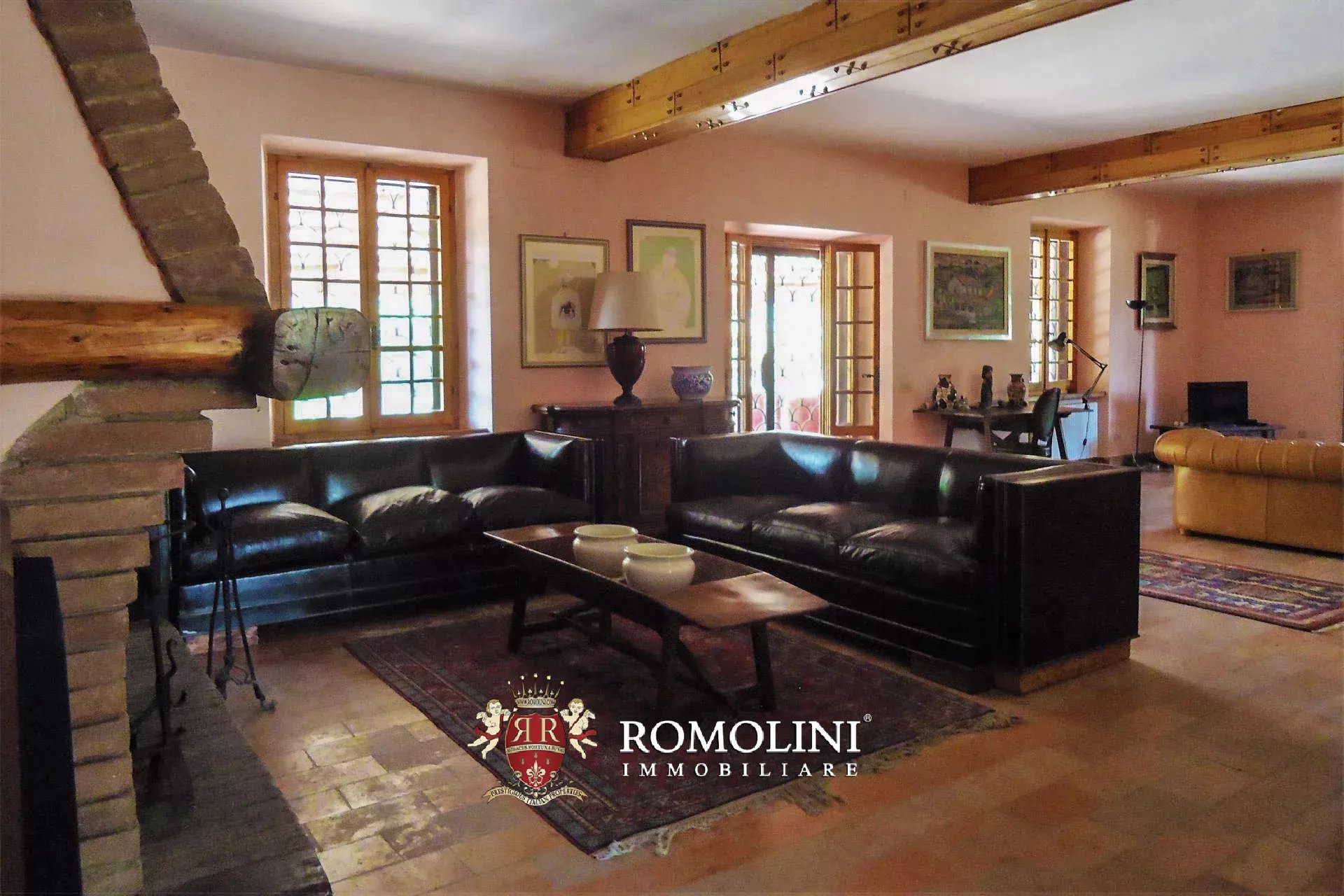 6 Bedroom Villa/Townhouse's Image 27