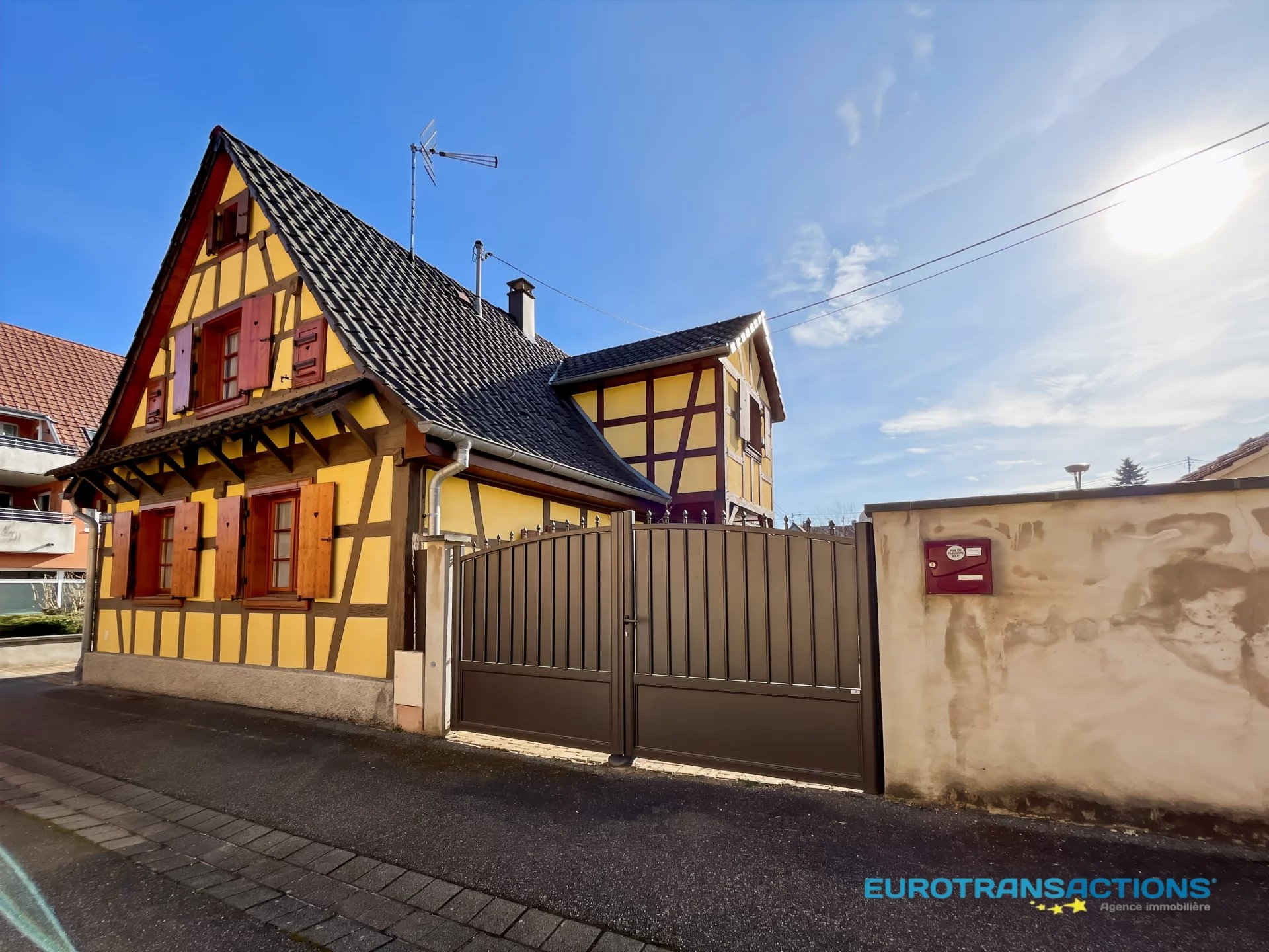 SOUFFLENHEIM - Magnifique Maison Alsacienne Rénovée