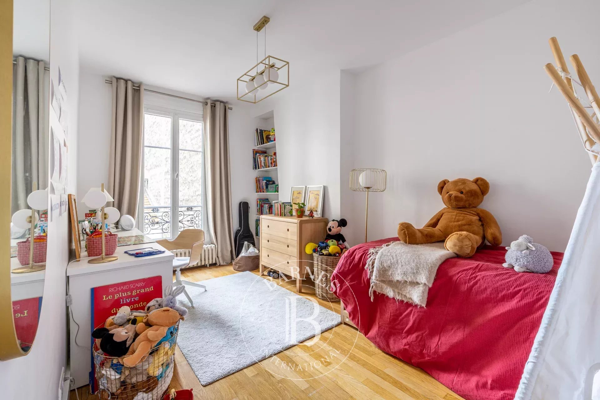 4-BEDROOM FAMILY APARTMENT FOR SALE - NEUILLY / CHEZY PERRONET - picture 15