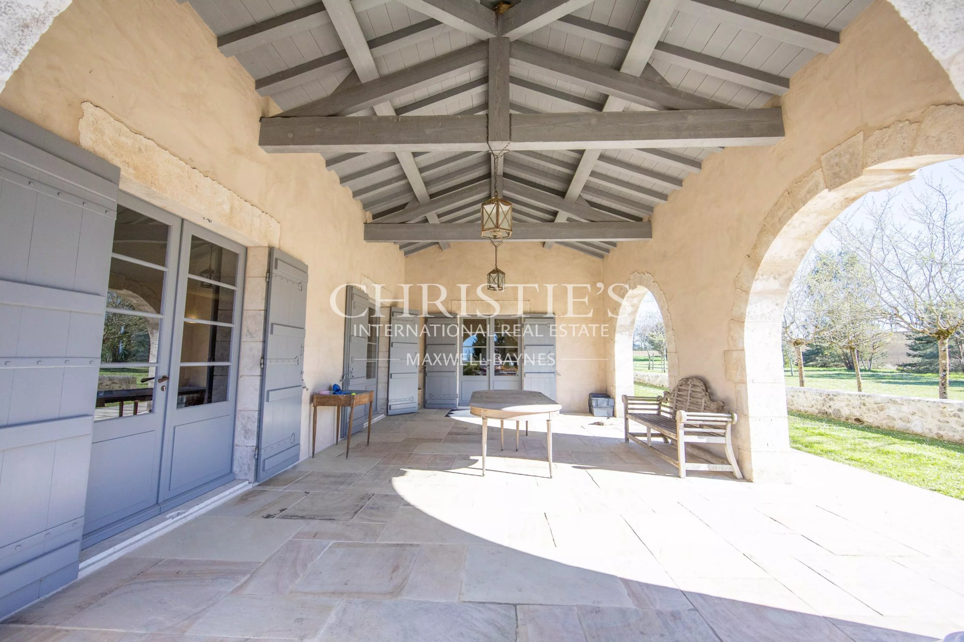 10 Bedroom Villa/Townhouse's Image 7