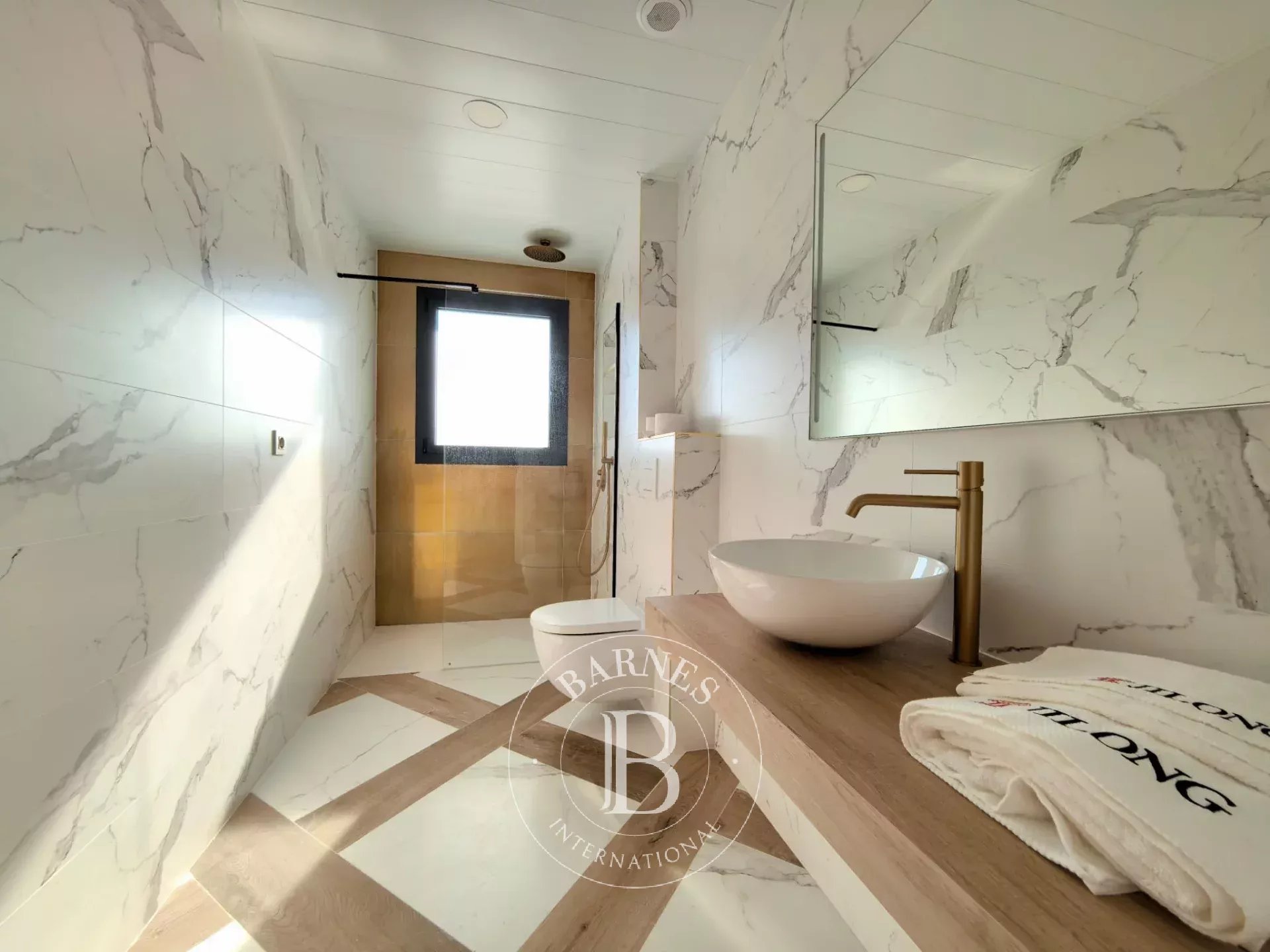 Ev Montgat - picture 21