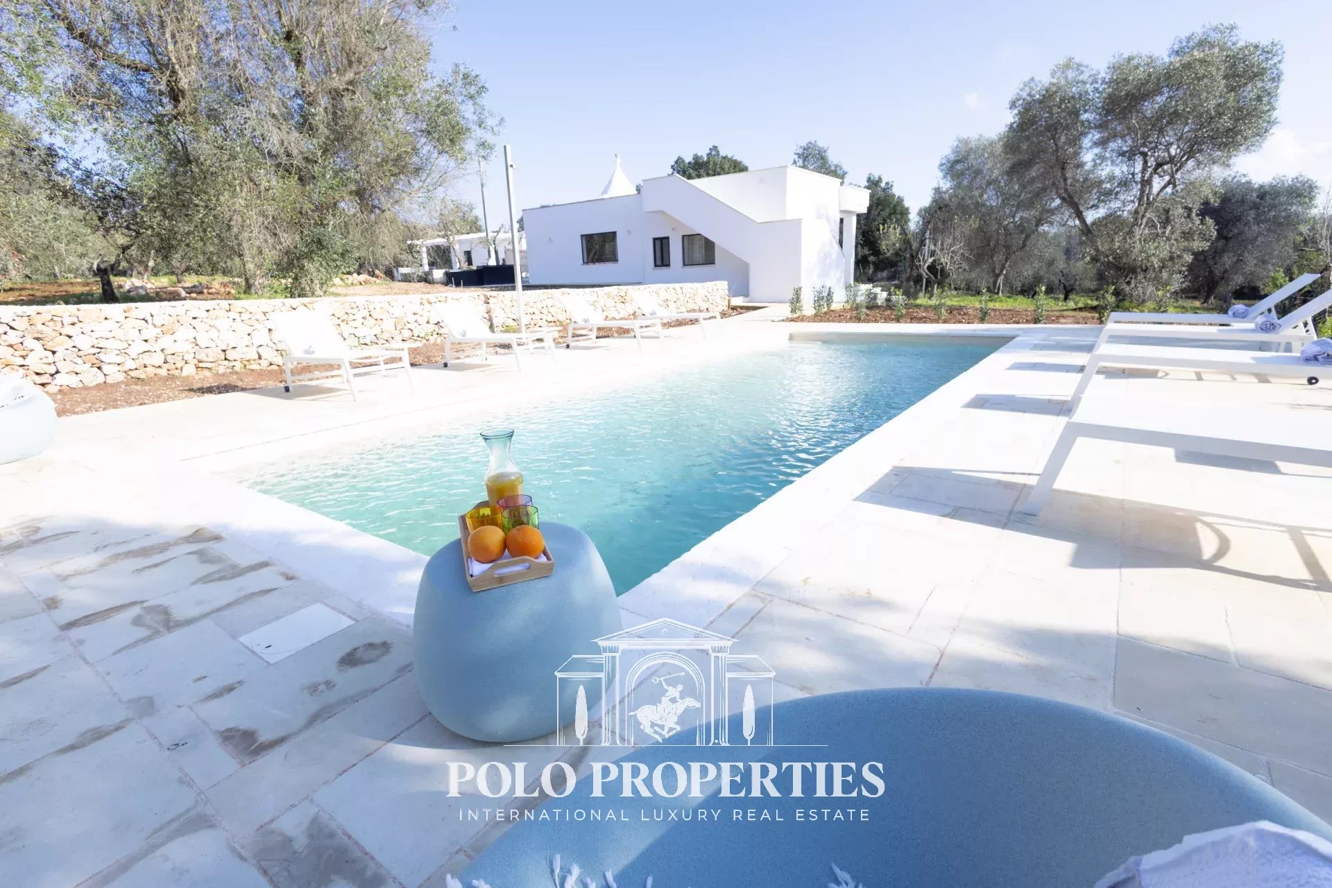 CHARMING LAMIE & TRULLI