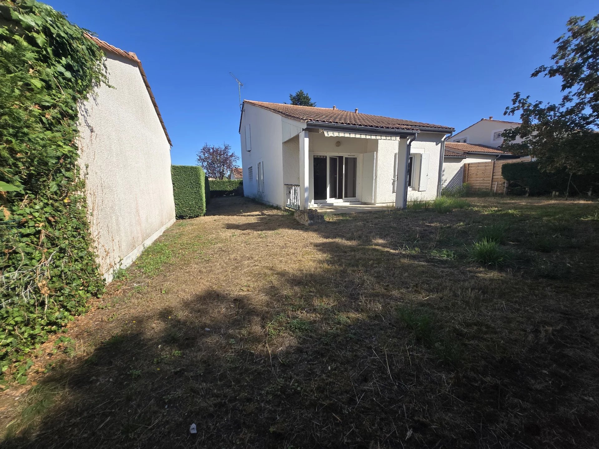 Agence immobilière de ROSER BEATRICE