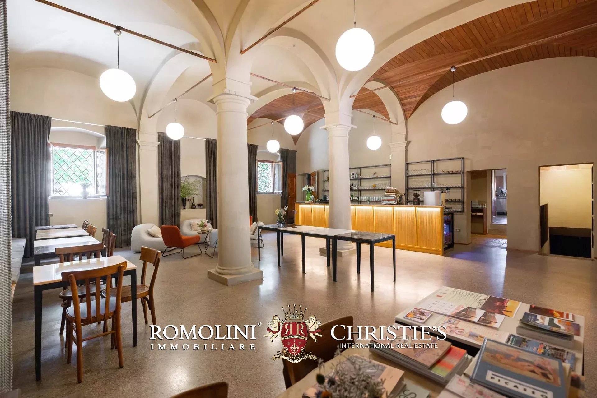 16 Bedroom Villa/Townhouse's Image 19