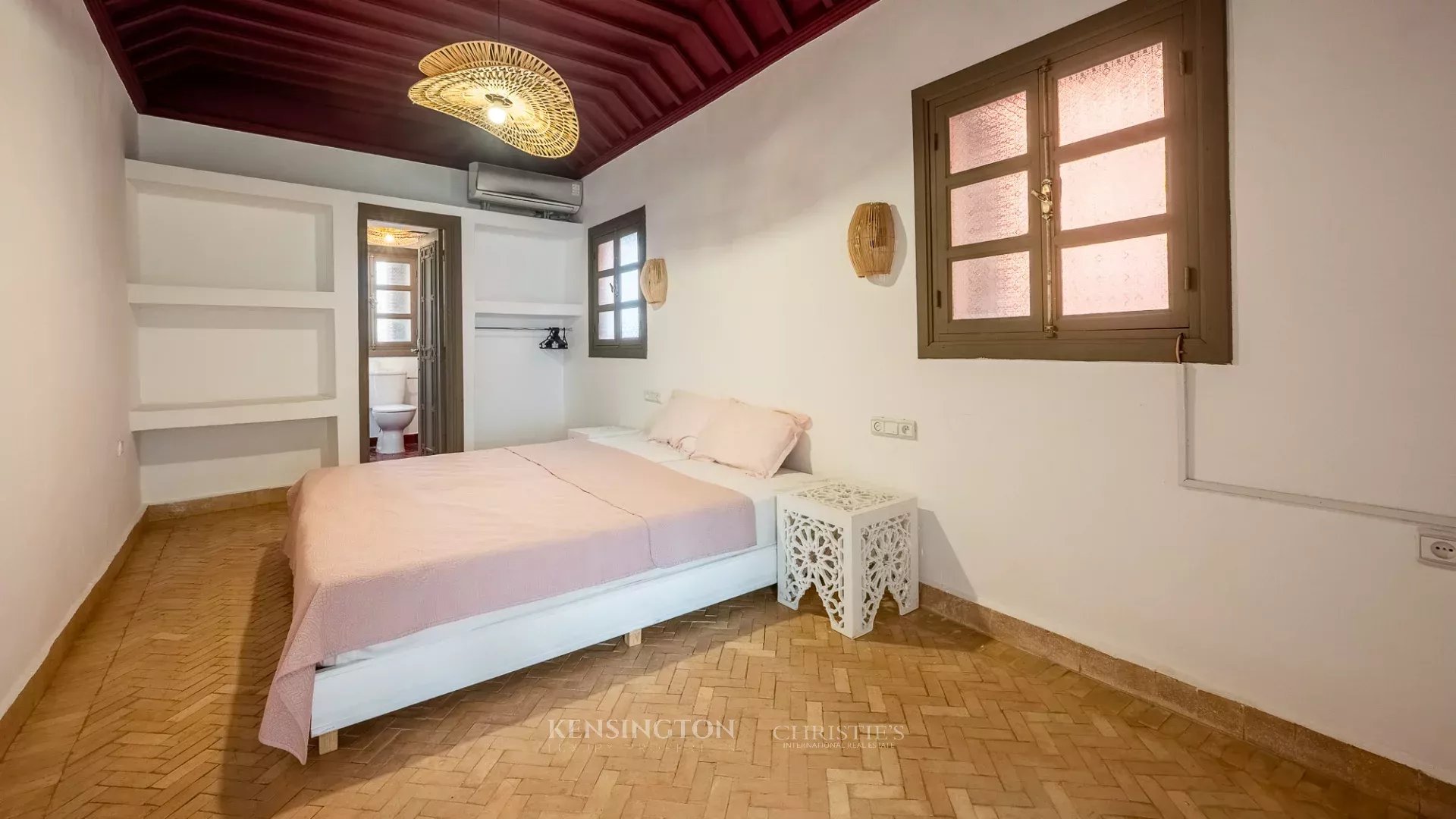 5 Bedroom Villa/Townhouse's Image 10